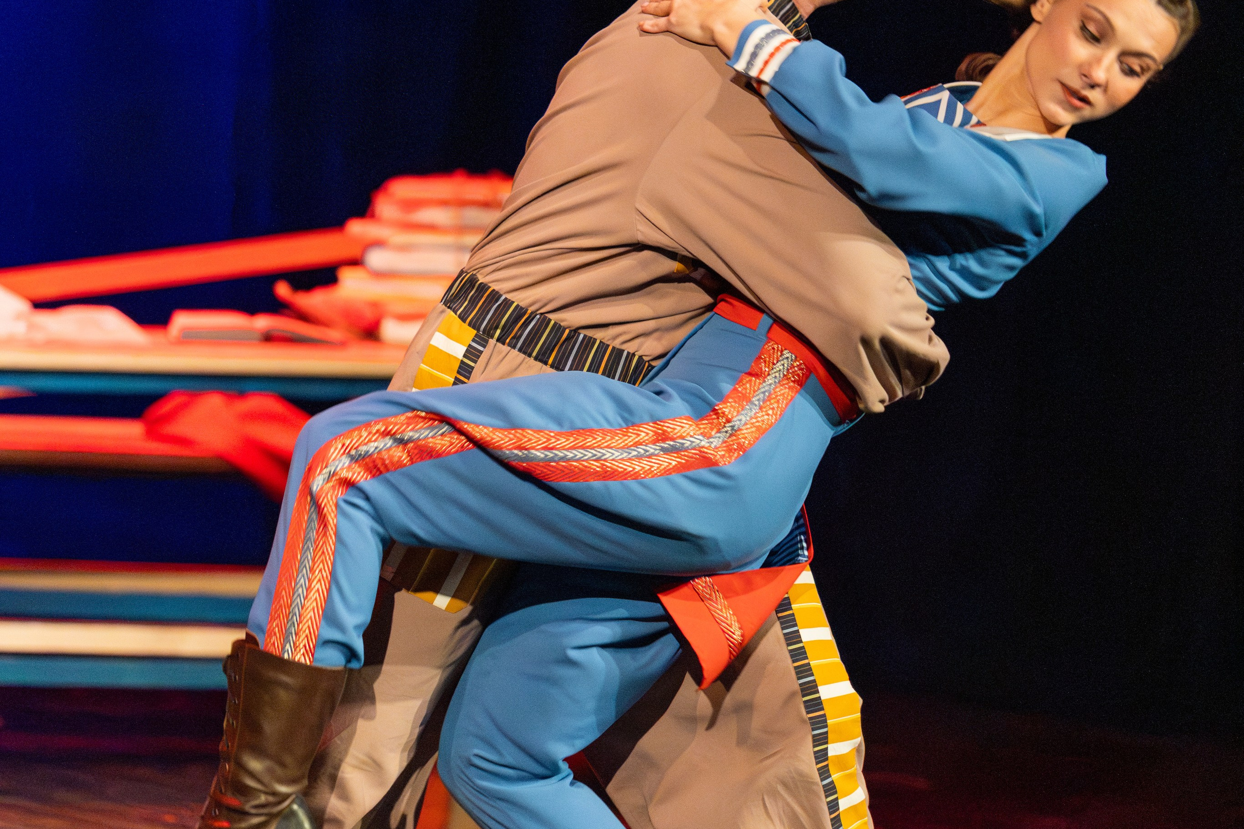 Квадратура круга. Профессиональный интерьерный и репортажный фотограф Минск и РБ. Максим Орлов