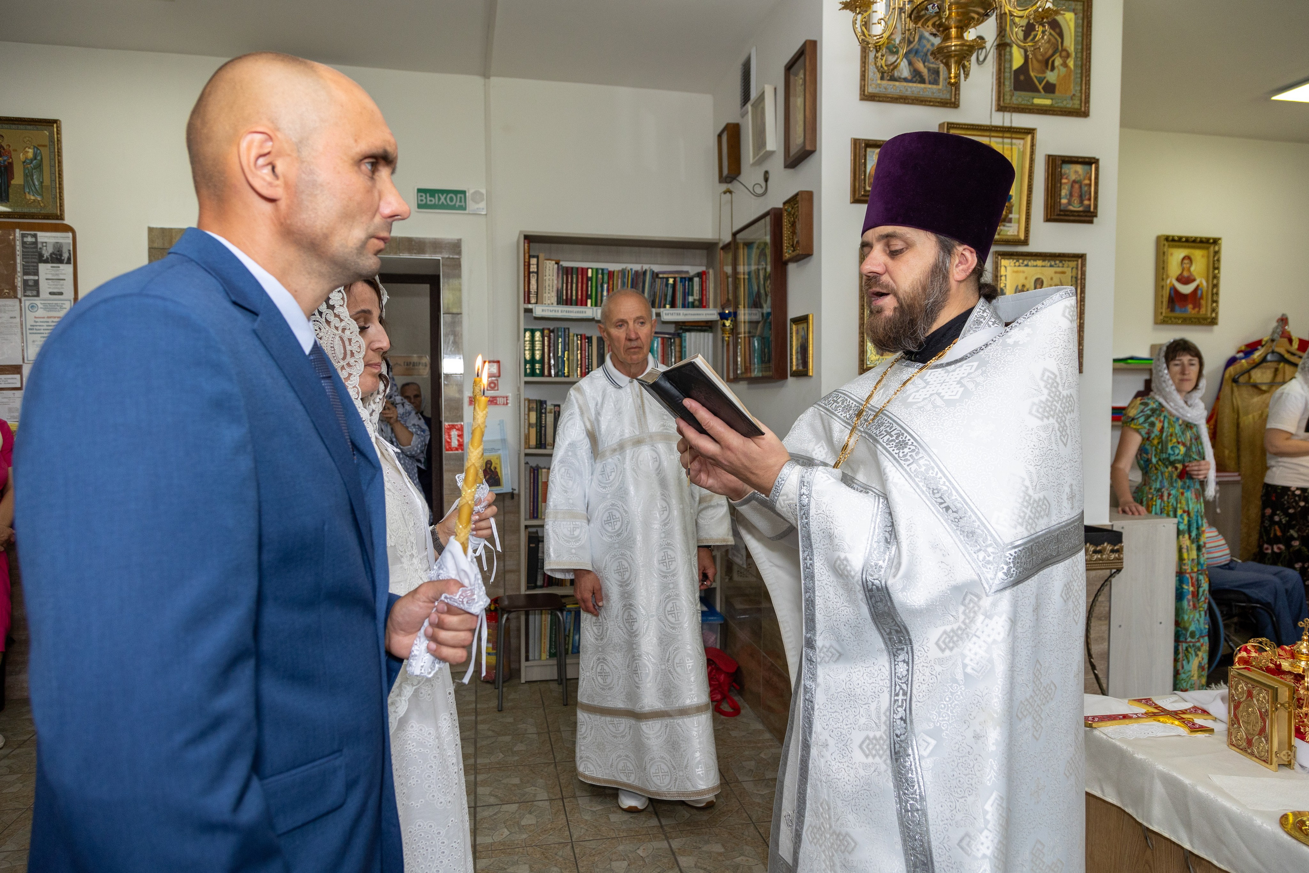 Венчание Михаила и Ольги. Профессиональный интерьерный и репортажный фотограф Минск и РБ. Максим Орлов