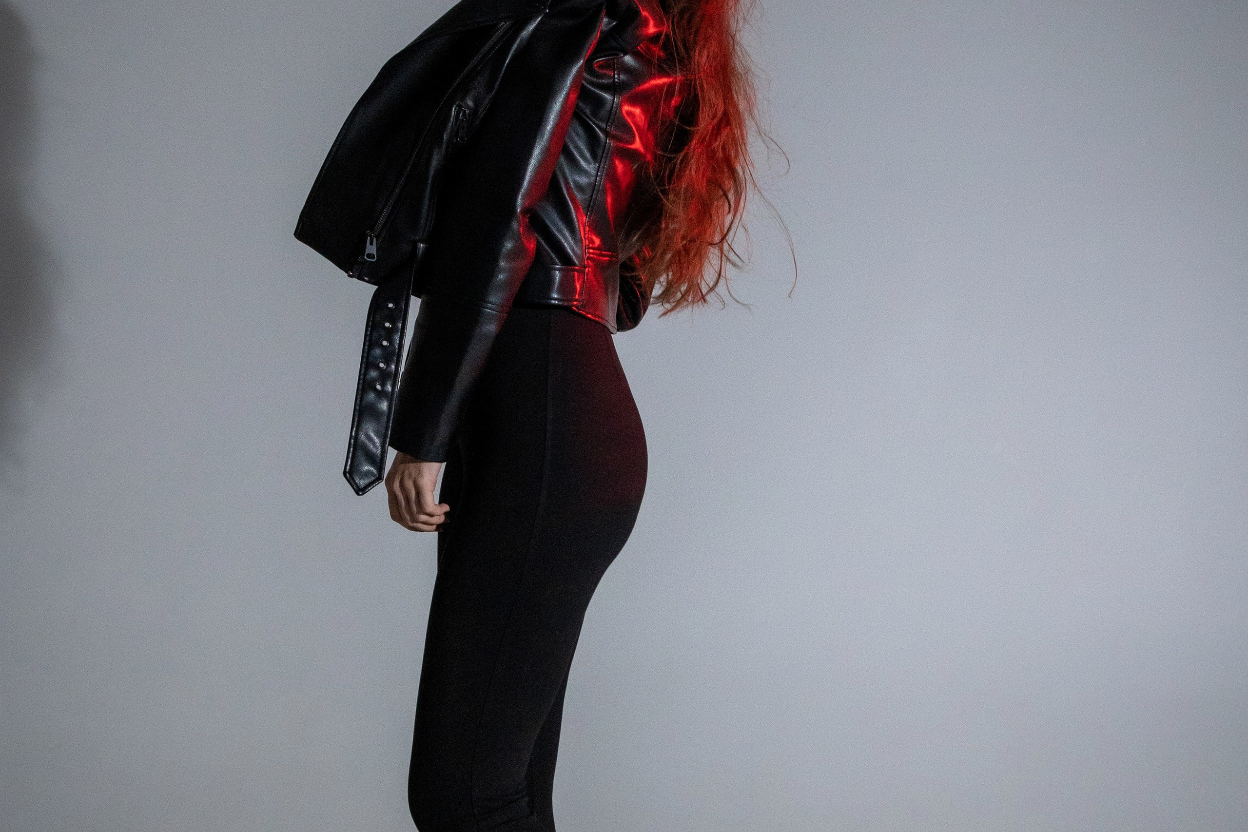 Алена (студийная на циклораме). Профессиональный интерьерный и репортажный фотограф Минск и РБ. Максим Орлов