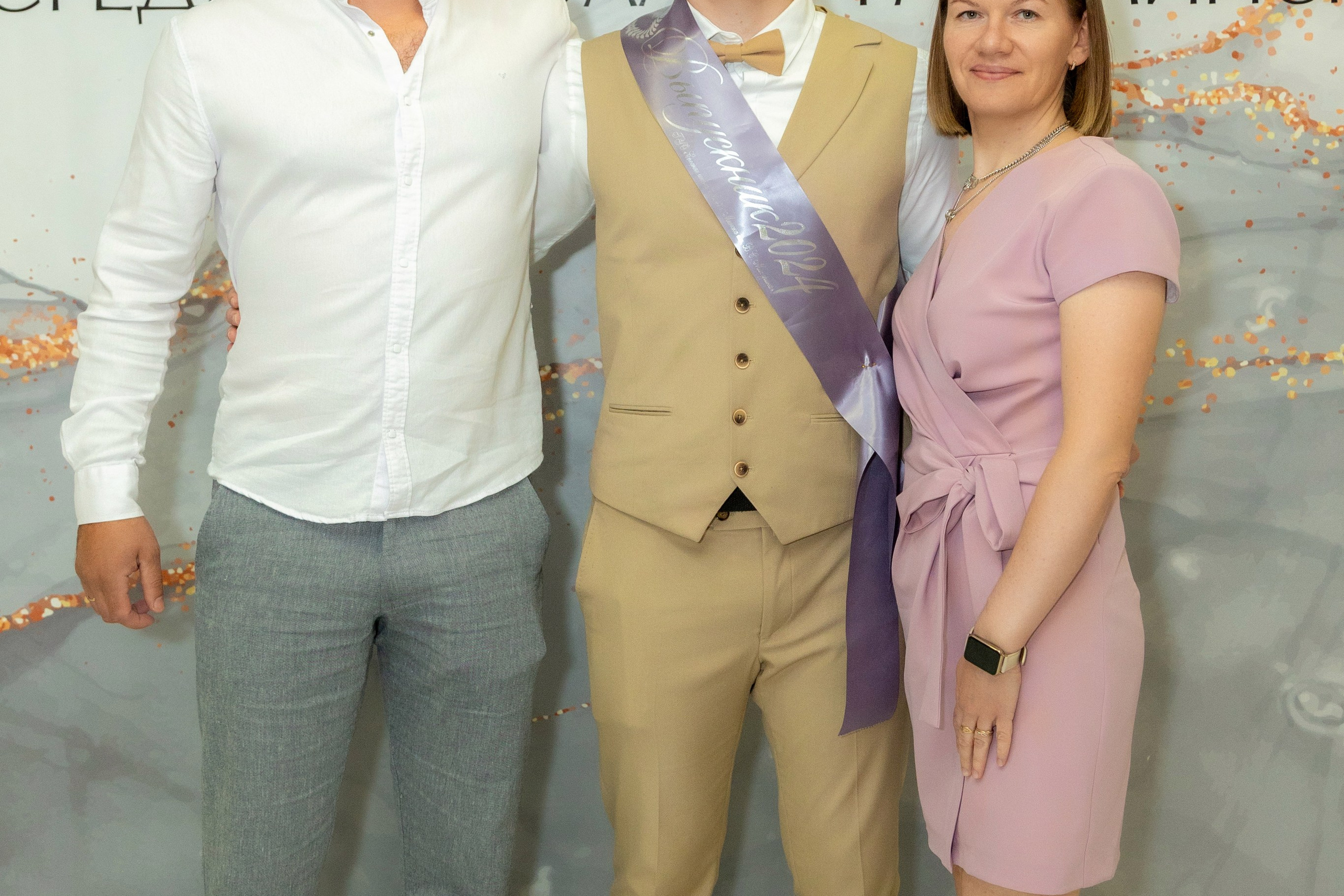 Вручение дипломов. 47 школа. Профессиональный интерьерный и репортажный фотограф Минск и РБ. Максим Орлов