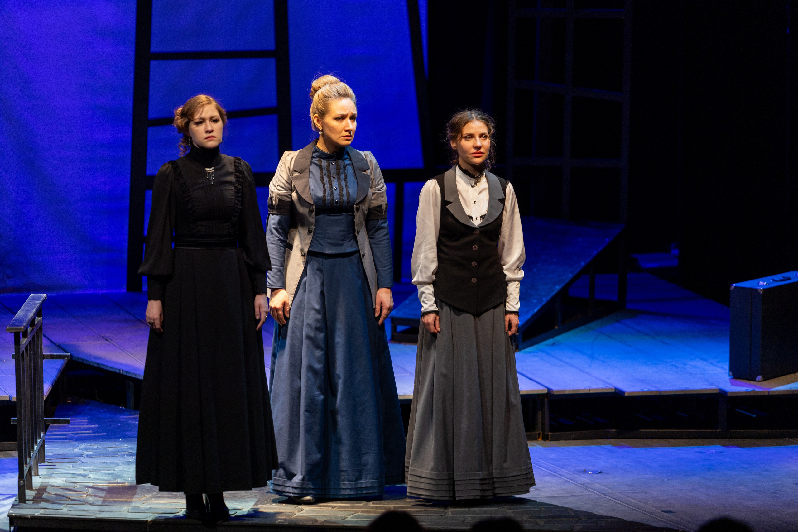 Театр белорусской армии «Три сестры». Профессиональный интерьерный и репортажный фотограф Минск и РБ. Максим Орлов