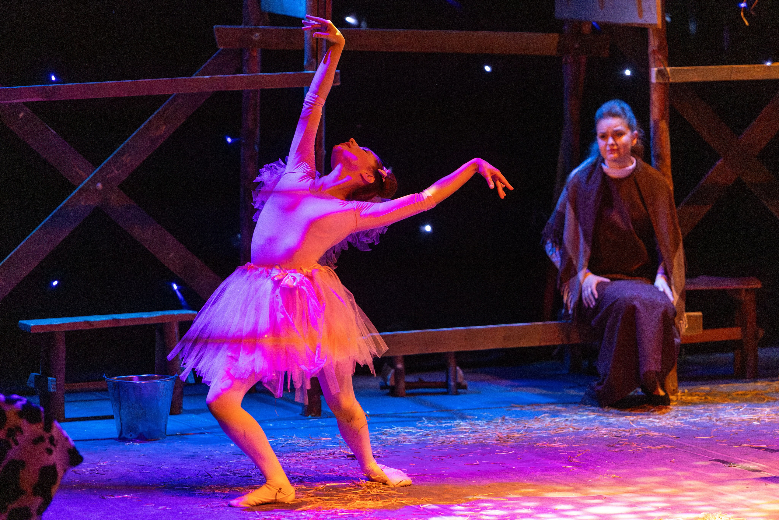 Театр белорусской армии «Очень простая история». Профессиональный интерьерный и репортажный фотограф Минск и РБ. Максим Орлов