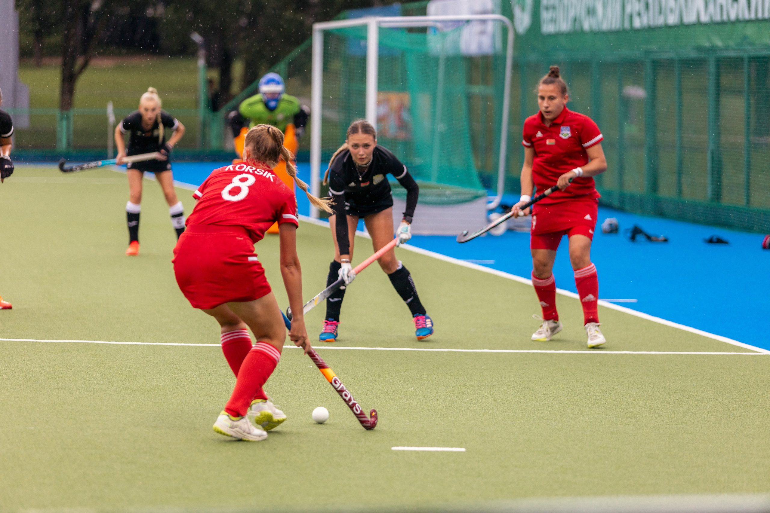 Хоккей на траве. Девушки. ХК Минск — ХК Виктория (Смолевичи) 10.06.2024. Профессиональный интерьерный и репортажный фотограф Минск и РБ. Максим Орлов