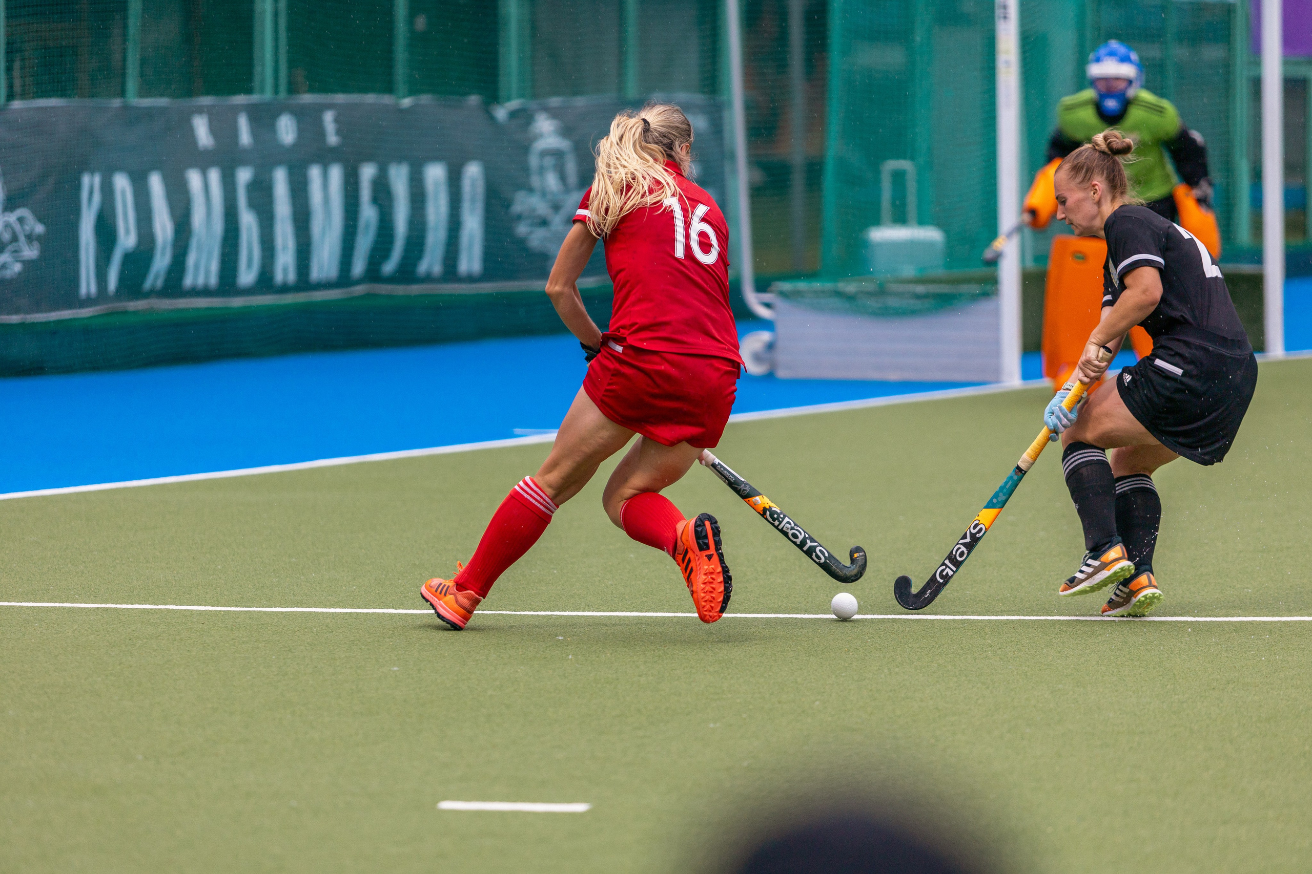 Хоккей на траве. Девушки. ХК Минск — ХК Виктория (Смолевичи) 10.06.2024. Профессиональный интерьерный и репортажный фотограф Минск и РБ. Максим Орлов