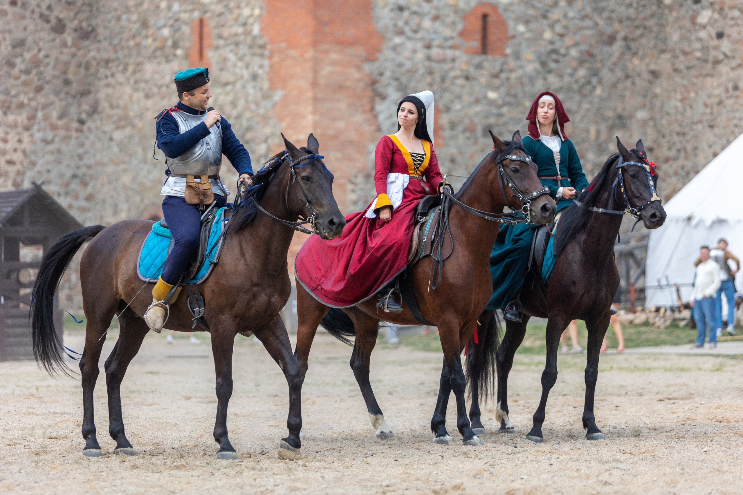 Выступление «Золотой шпоры» на празднике города Лиды. Профессиональный интерьерный и репортажный фотограф Минск и РБ. Максим Орлов