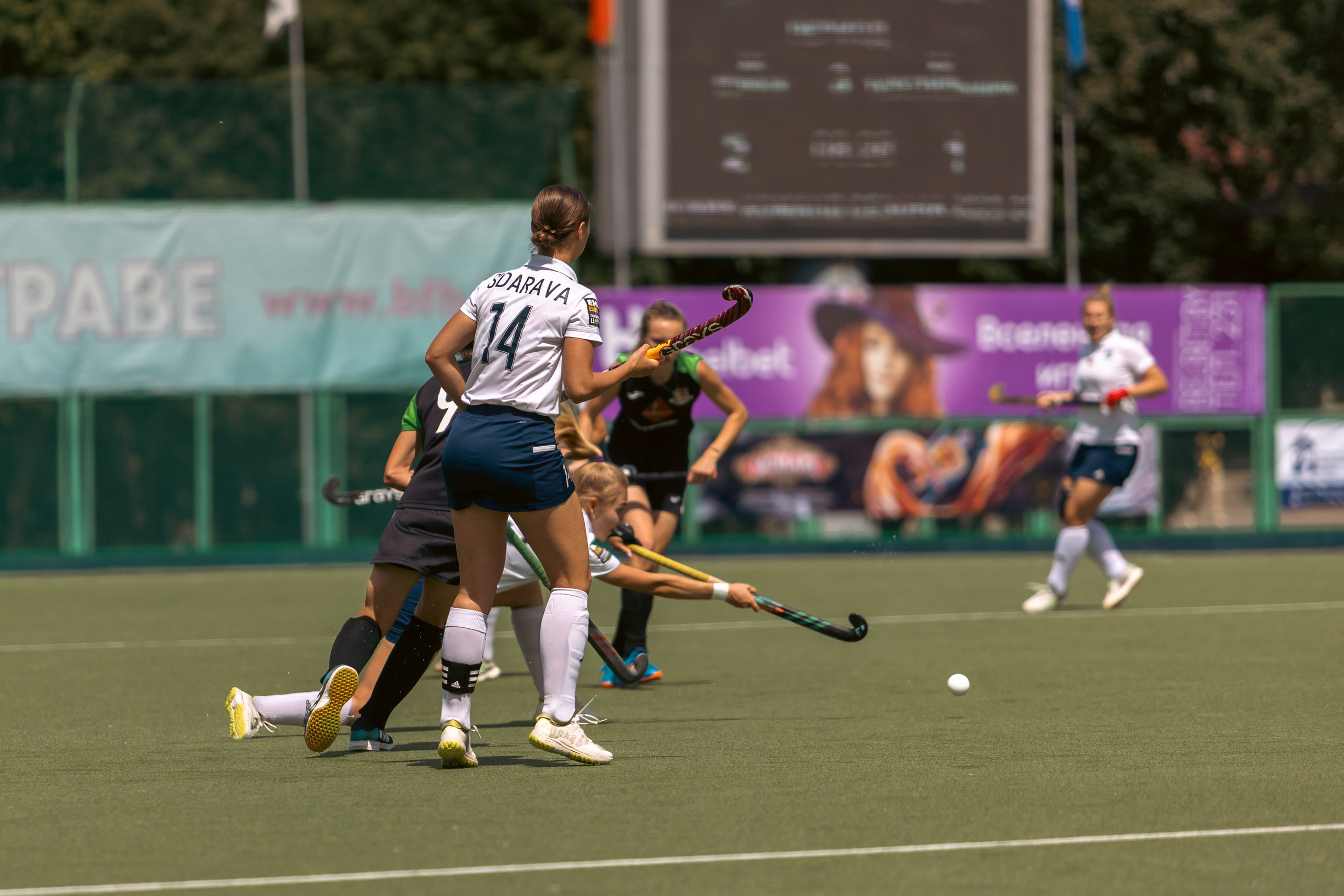 Хоккей на траве. Девушки. Минск — Текстильщик 29.052024. Профессиональный интерьерный и репортажный фотограф Минск и РБ. Максим Орлов