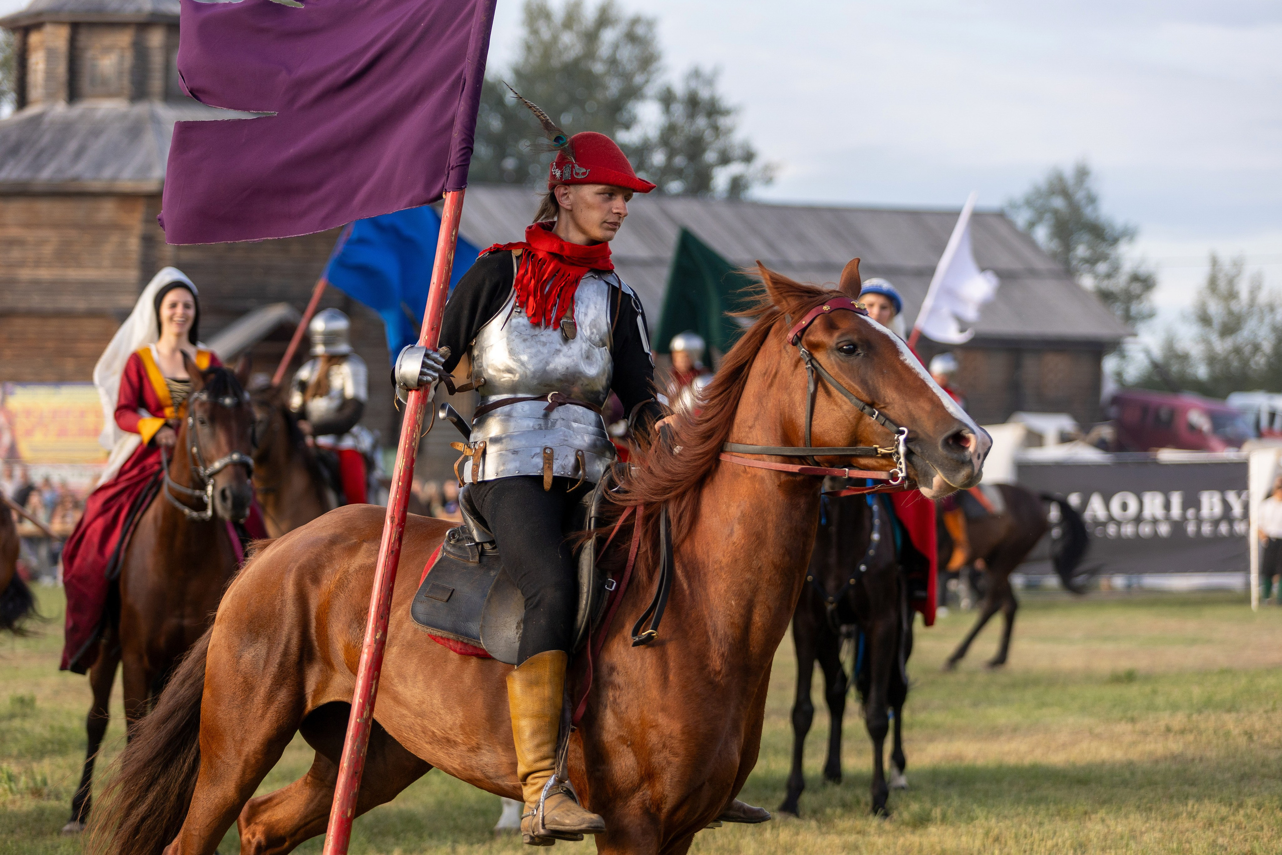 Рыцарский фест. Мстиславль. Профессиональный интерьерный и репортажный фотограф Минск и РБ. Максим Орлов