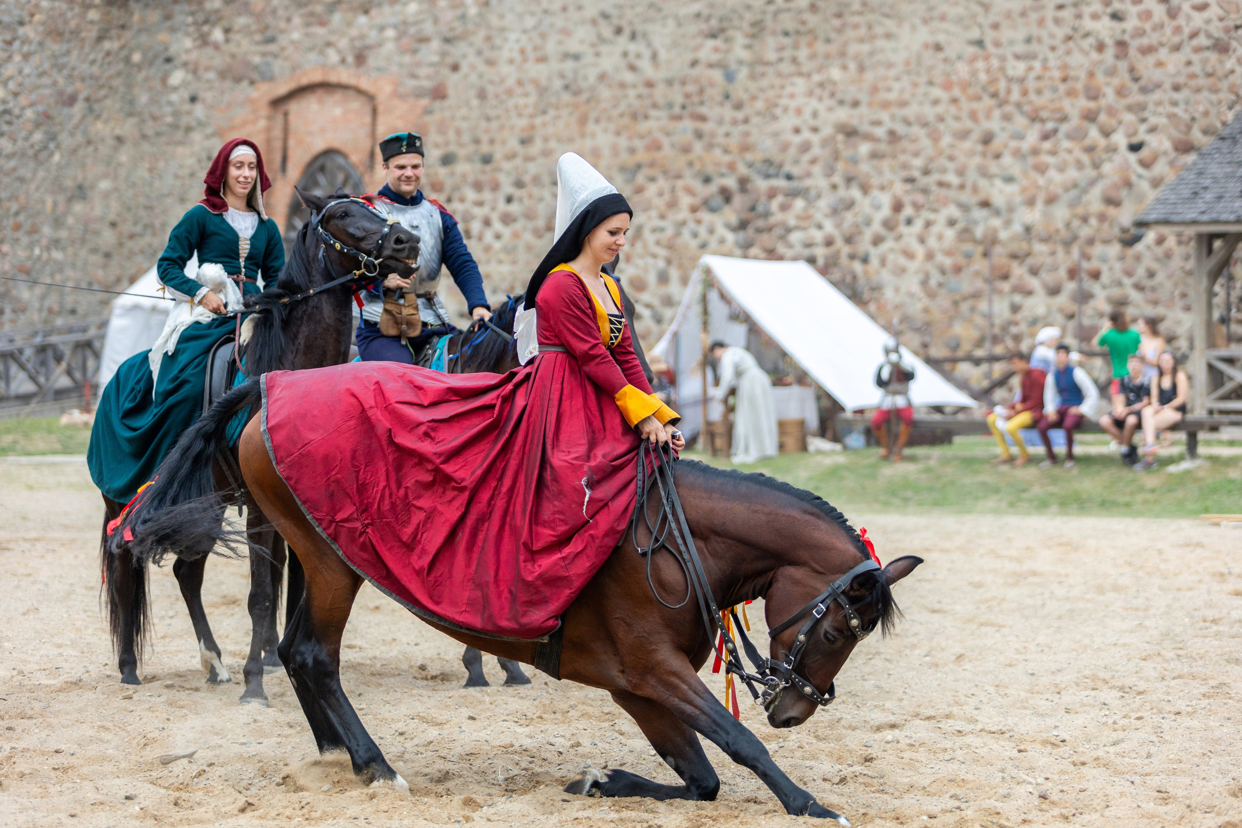 Выступление «Золотой шпоры» на празднике города Лиды. Профессиональный интерьерный и репортажный фотограф Минск и РБ. Максим Орлов