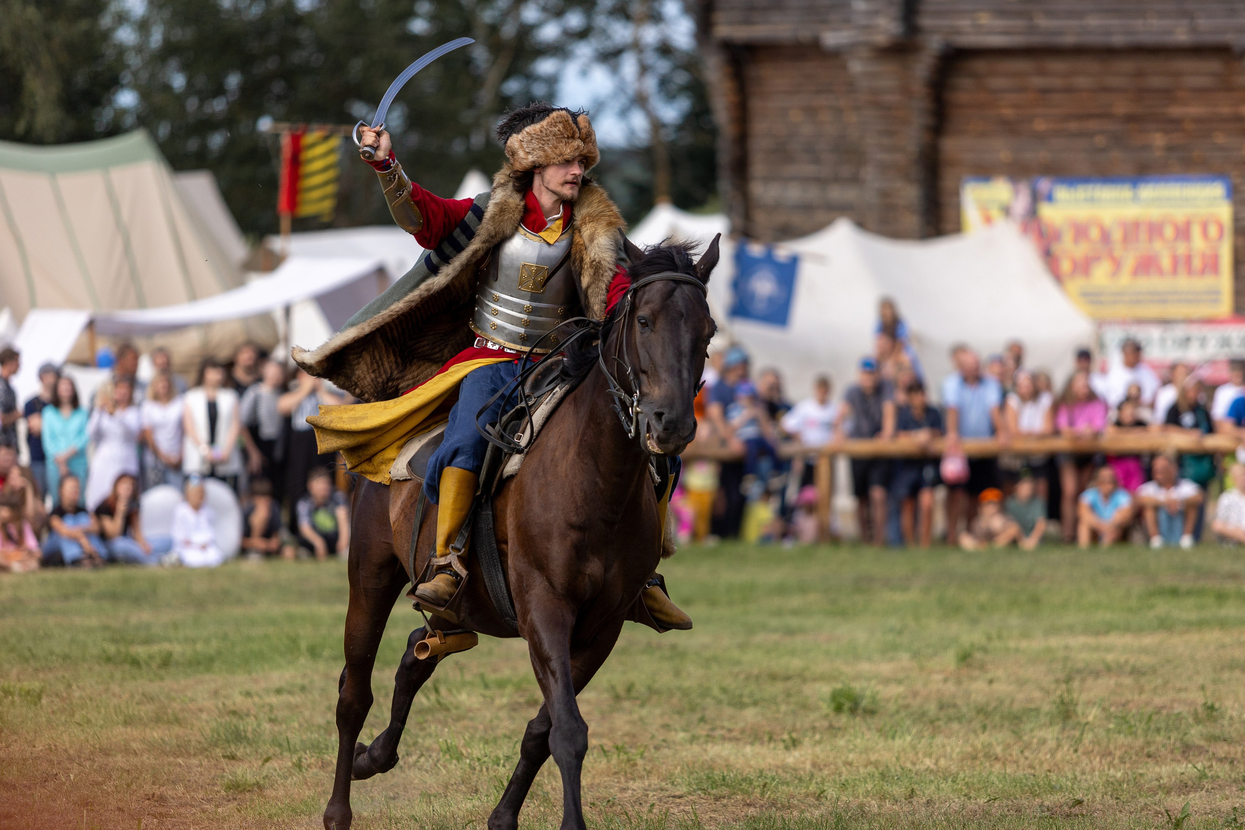 Рыцарский фест. Мстиславль. Профессиональный интерьерный и репортажный фотограф Минск и РБ. Максим Орлов