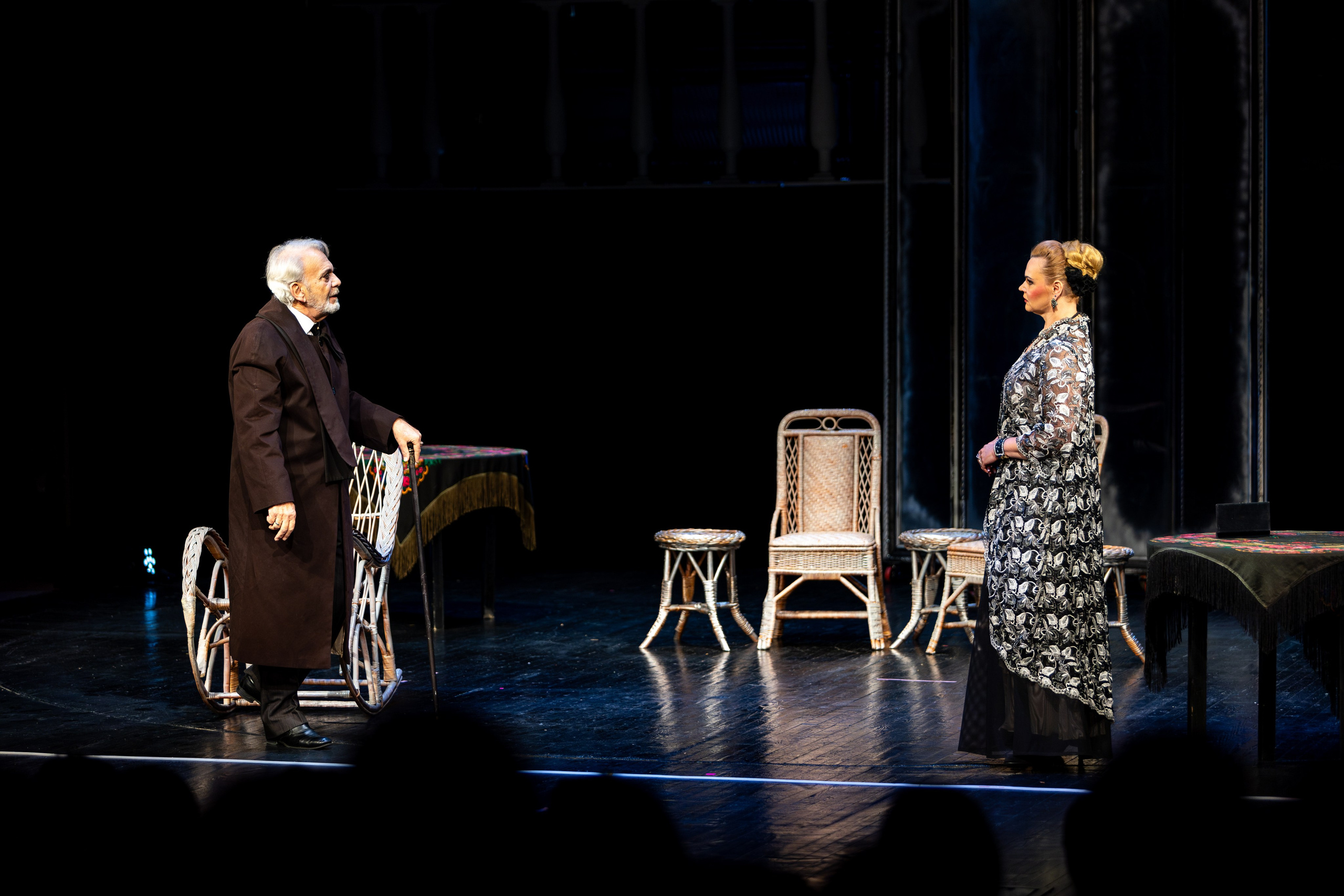 Новый театр «Я вещь». Профессиональный интерьерный и репортажный фотограф Минск и РБ. Максим Орлов