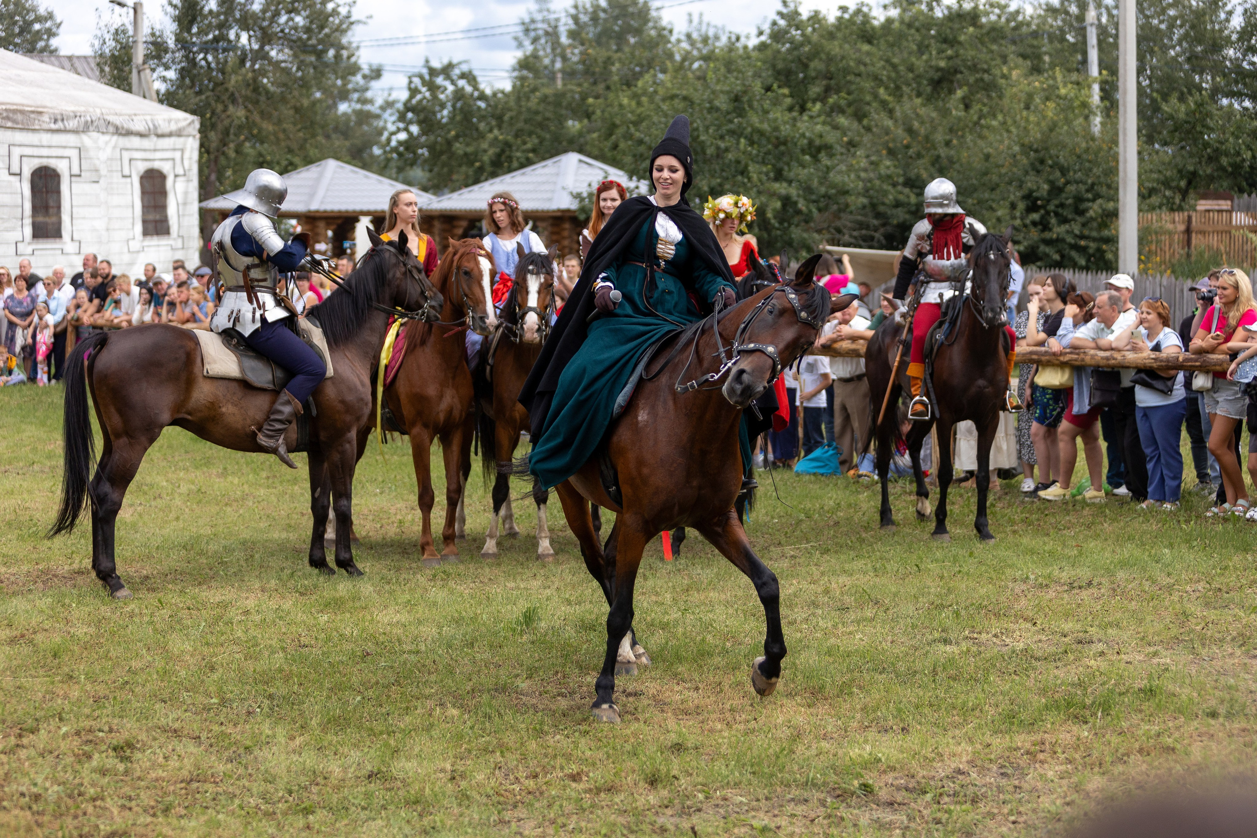Рыцарский фест. Мстиславль. Профессиональный интерьерный и репортажный фотограф Минск и РБ. Максим Орлов