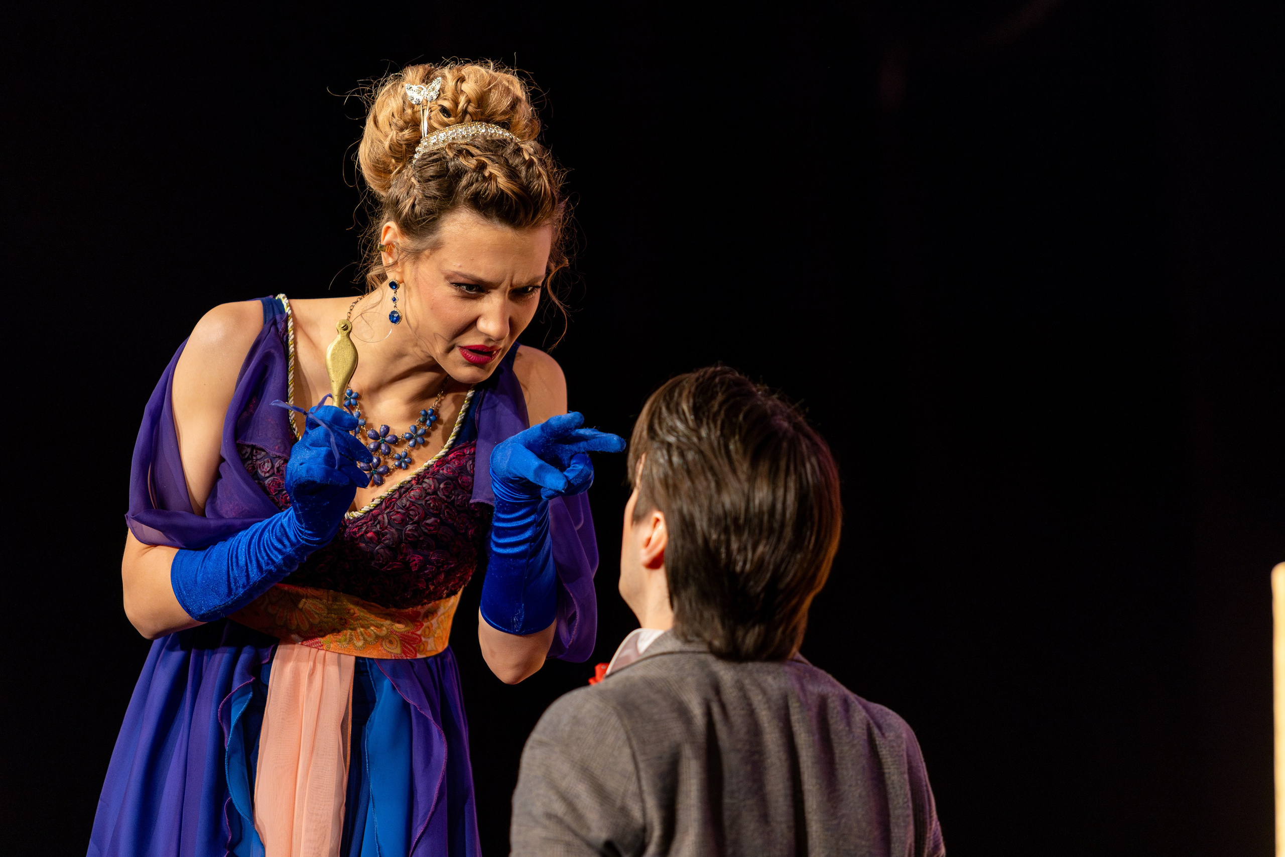 Новый театр «Как важно быть серьезным». Профессиональный интерьерный и репортажный фотограф Минск и РБ. Максим Орлов