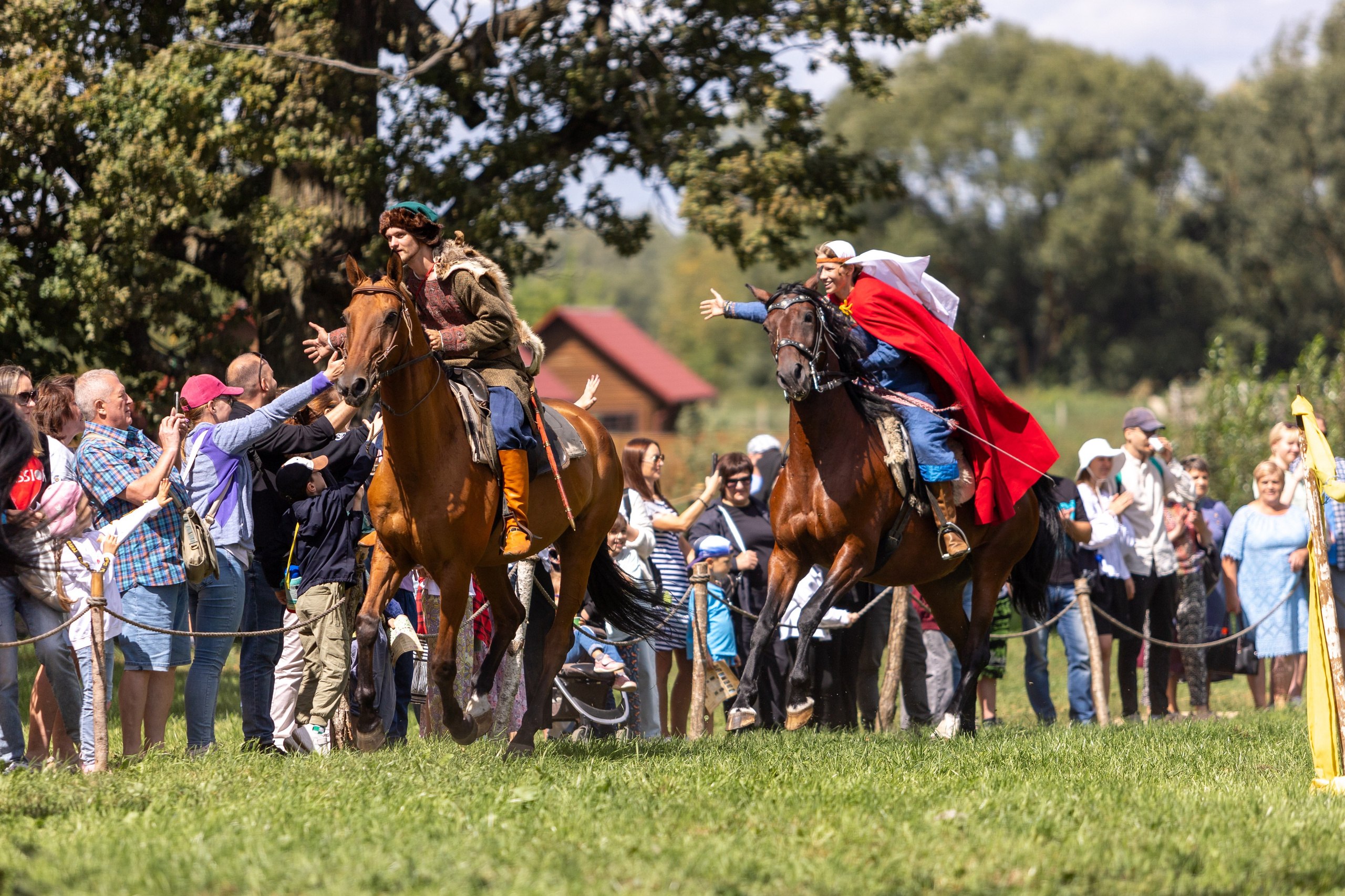 Ежегодный фестиваль средневековья в Дукоре. Профессиональный интерьерный и репортажный фотограф Минск и РБ. Максим Орлов