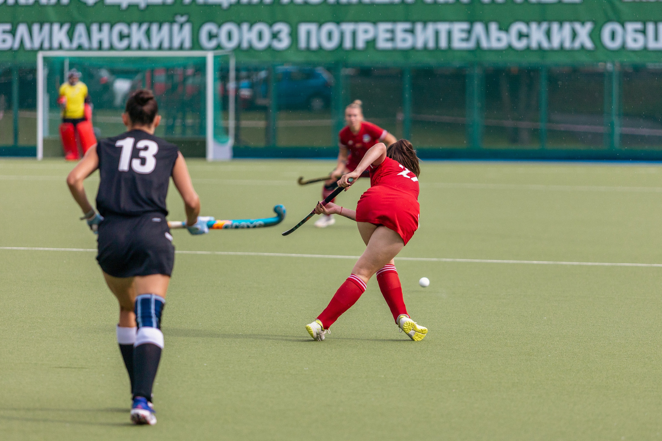 Хоккей на траве. Девушки. ХК Минск — ХК Виктория (Смолевичи) 10.06.2024. Профессиональный интерьерный и репортажный фотограф Минск и РБ. Максим Орлов