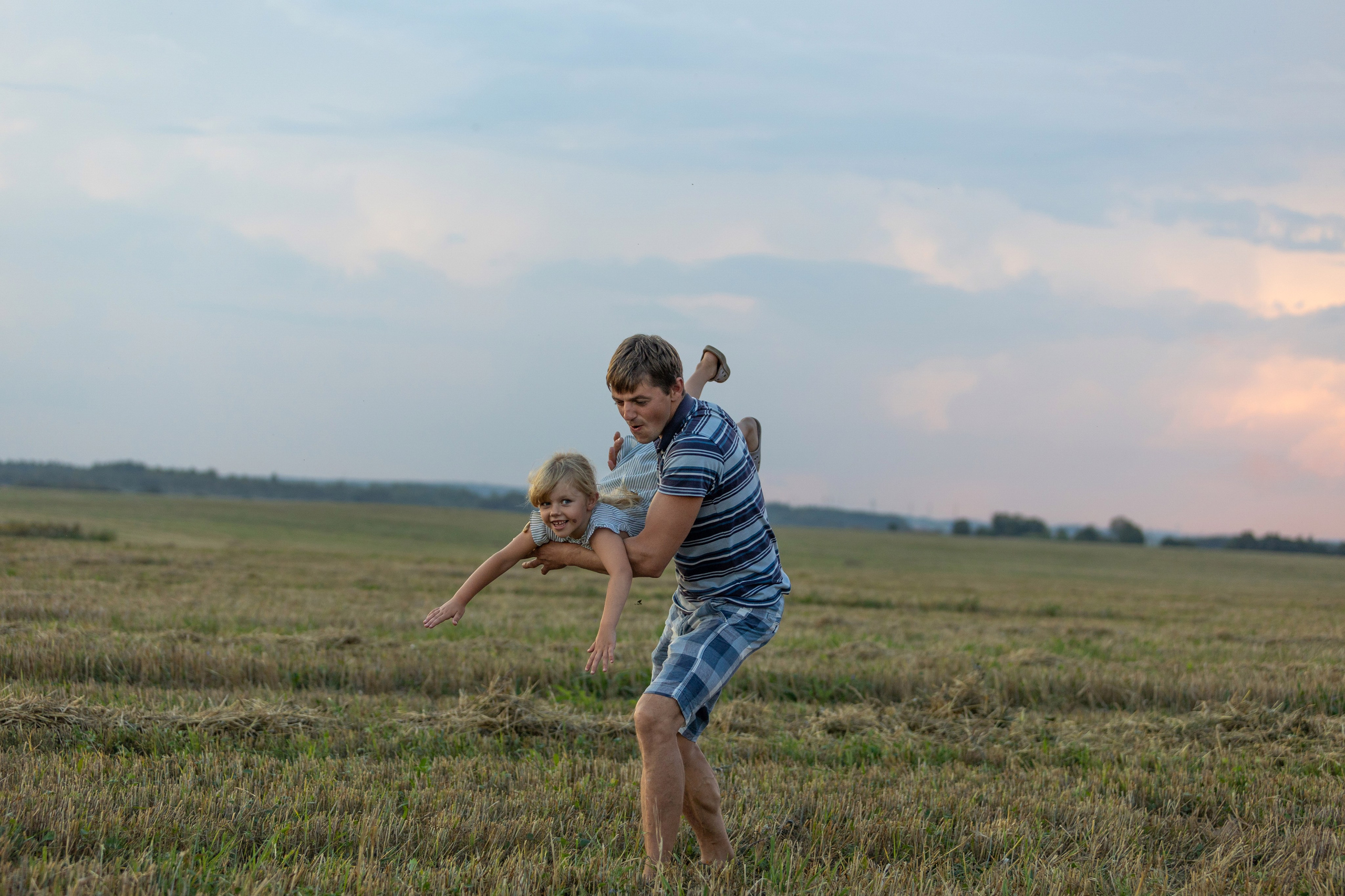 Леша и Таня 2 года спустя. Профессиональный интерьерный и репортажный фотограф Минск и РБ. Максим Орлов