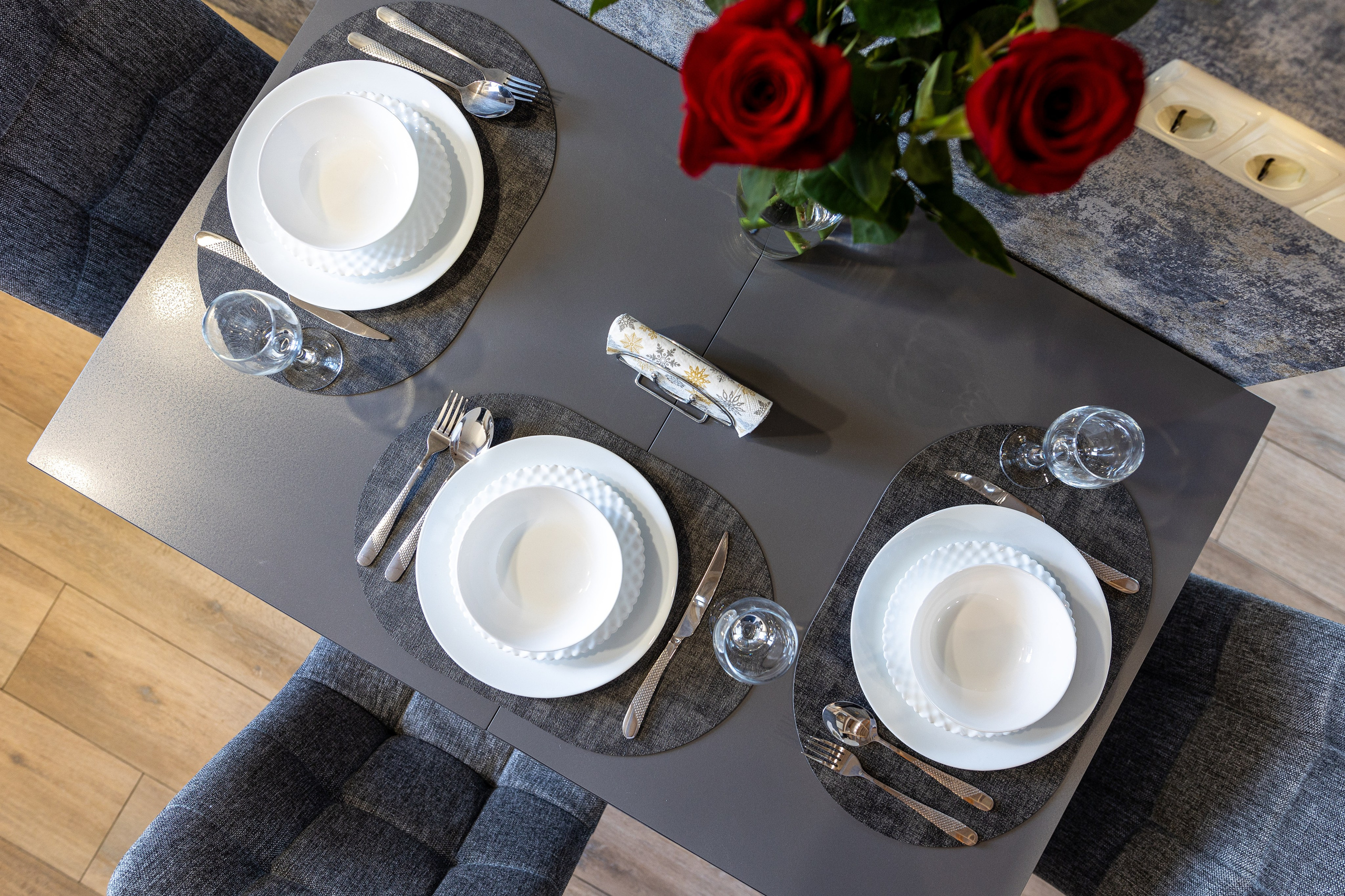 Тяпинская 47. Гостевой дом. Профессиональный интерьерный и репортажный фотограф Минск и РБ. Максим Орлов