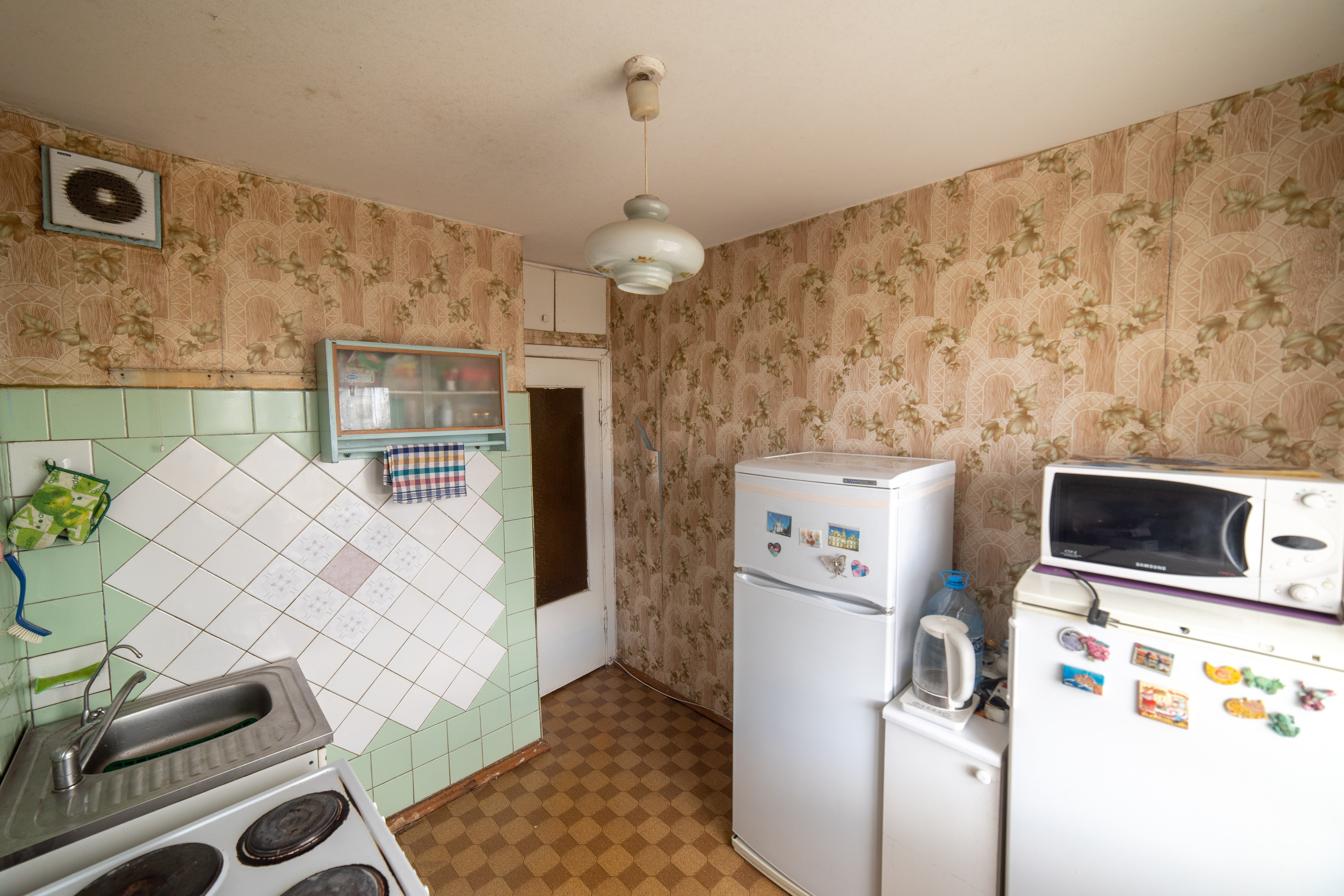 Пр. Газеты Звезда. Слабонервным не смотреть.Суперэконом вариант. Профессиональный интерьерный и репортажный фотограф Минск и РБ. Максим Орлов