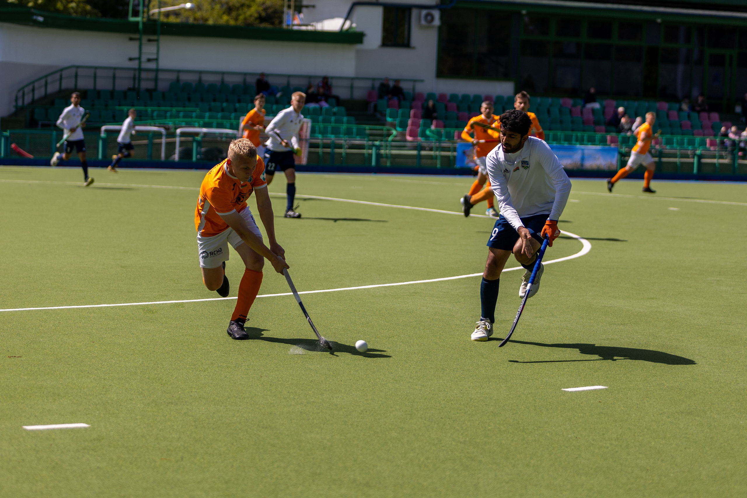 Хоккей на траве. ХК Минск — СК Строитель 12.05.2024. Профессиональный интерьерный и репортажный фотограф Минск и РБ. Максим Орлов