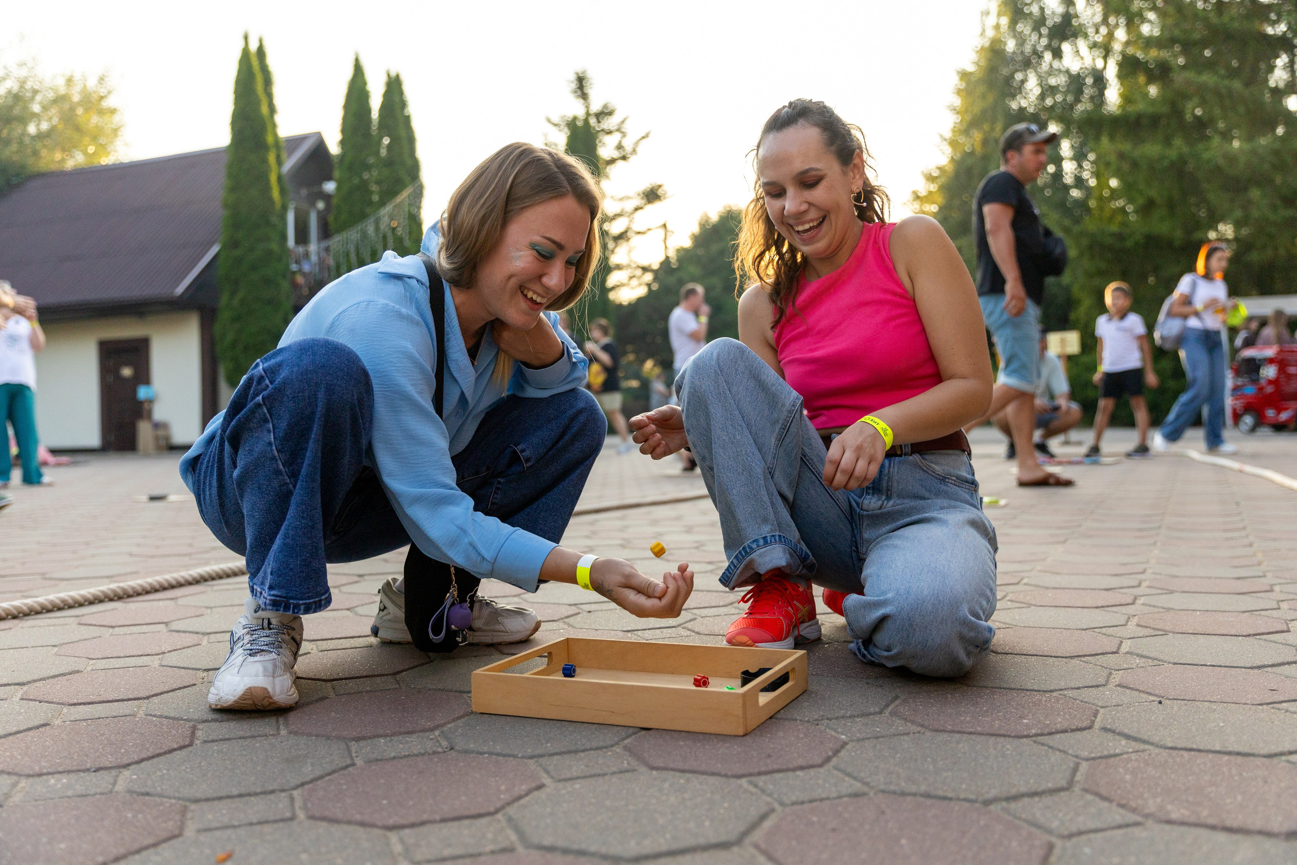 Дискохит. Профессиональный интерьерный и репортажный фотограф Минск и РБ. Максим Орлов