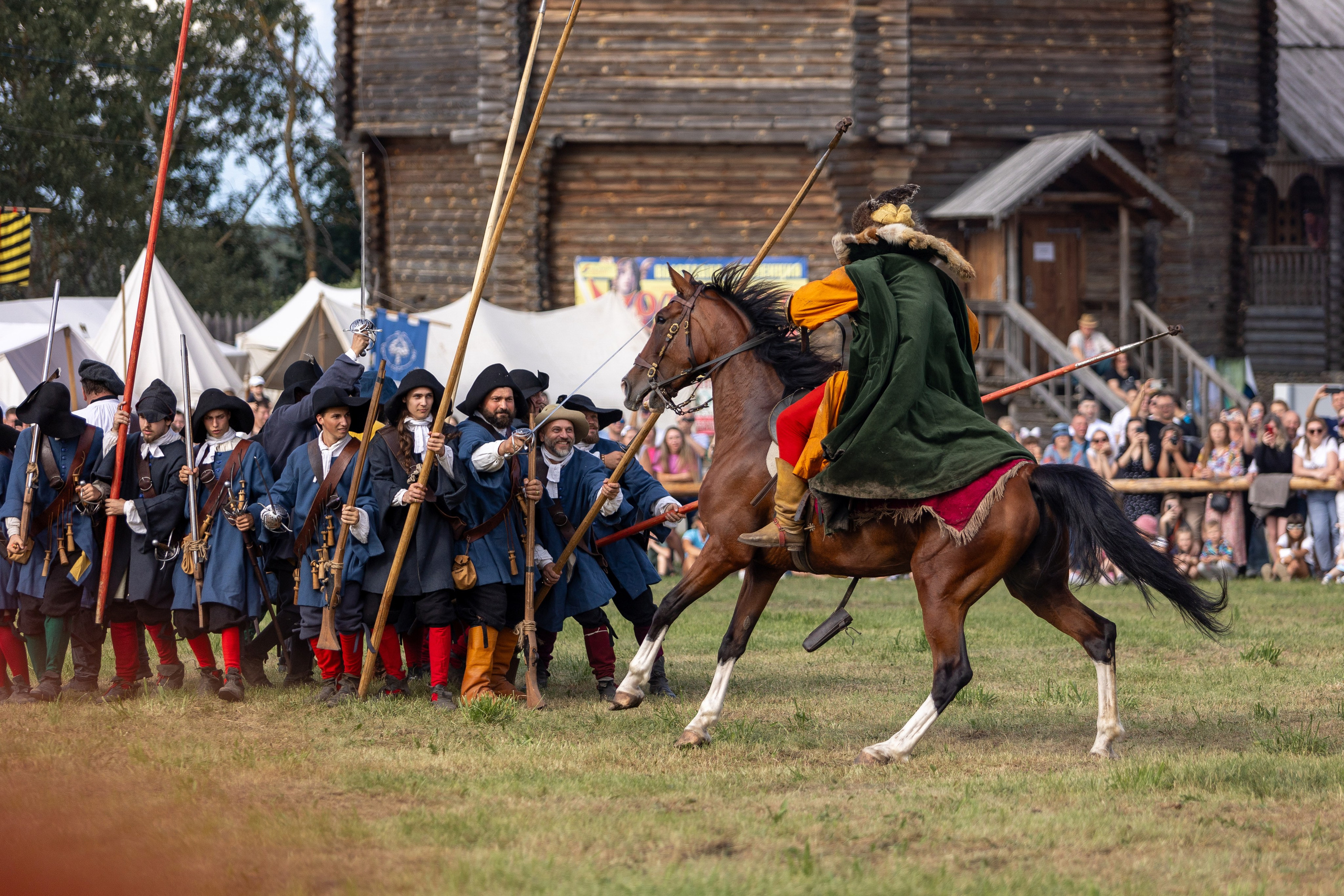 Рыцарский фест. Мстиславль. Профессиональный интерьерный и репортажный фотограф Минск и РБ. Максим Орлов