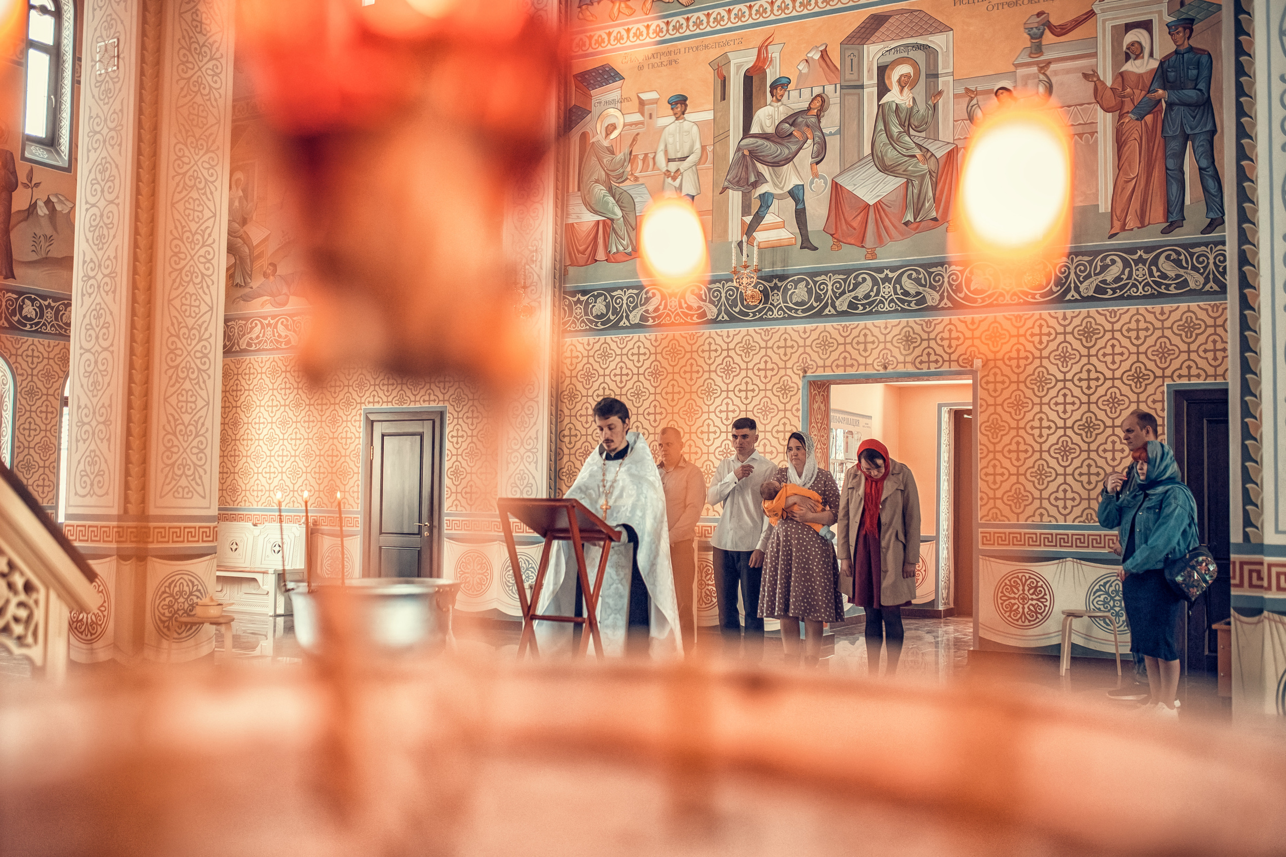 Таинство Крещения младенца Тимофея в храме Мартоны Московской в ЖК Цветы