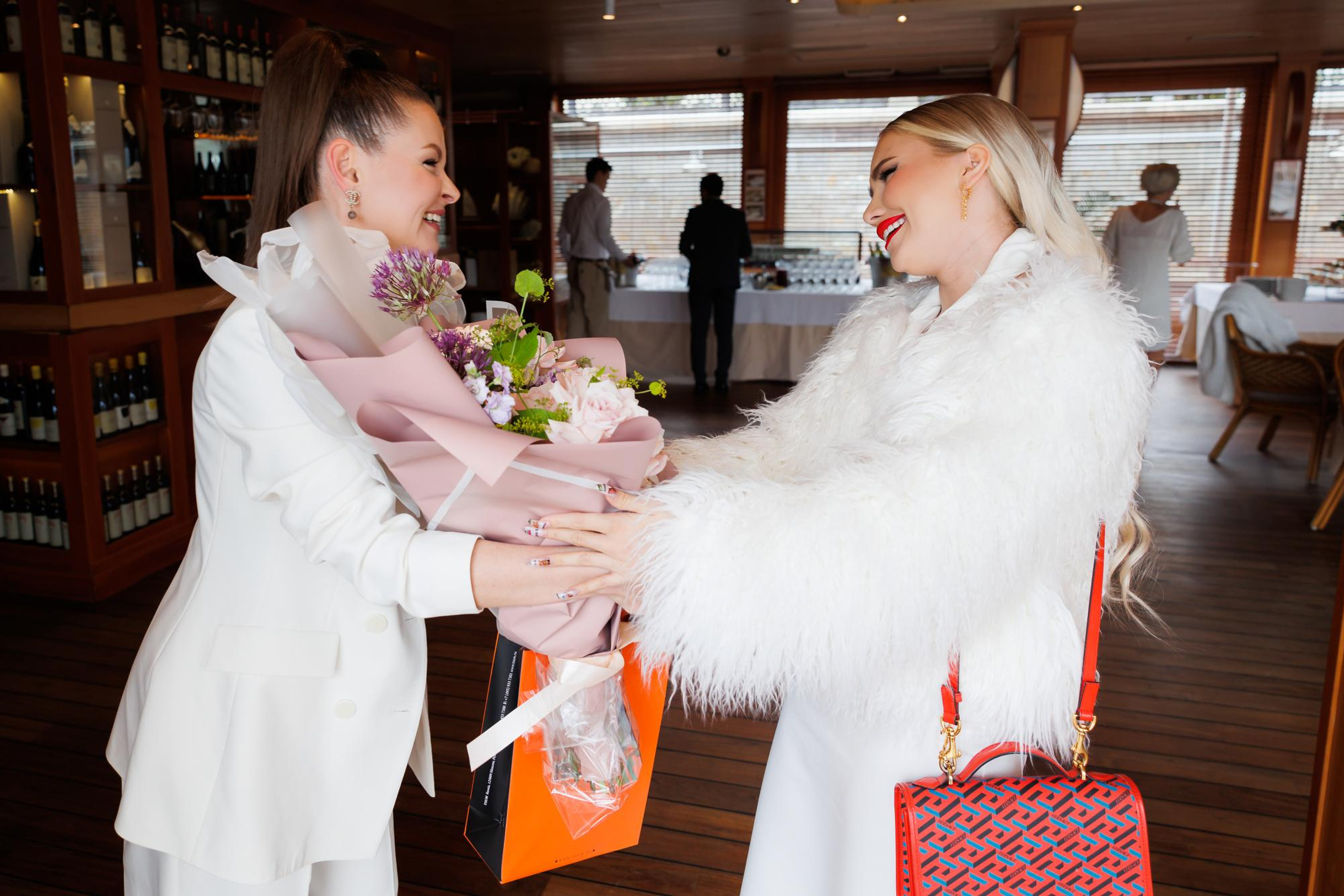 Яхтенный белый бранч