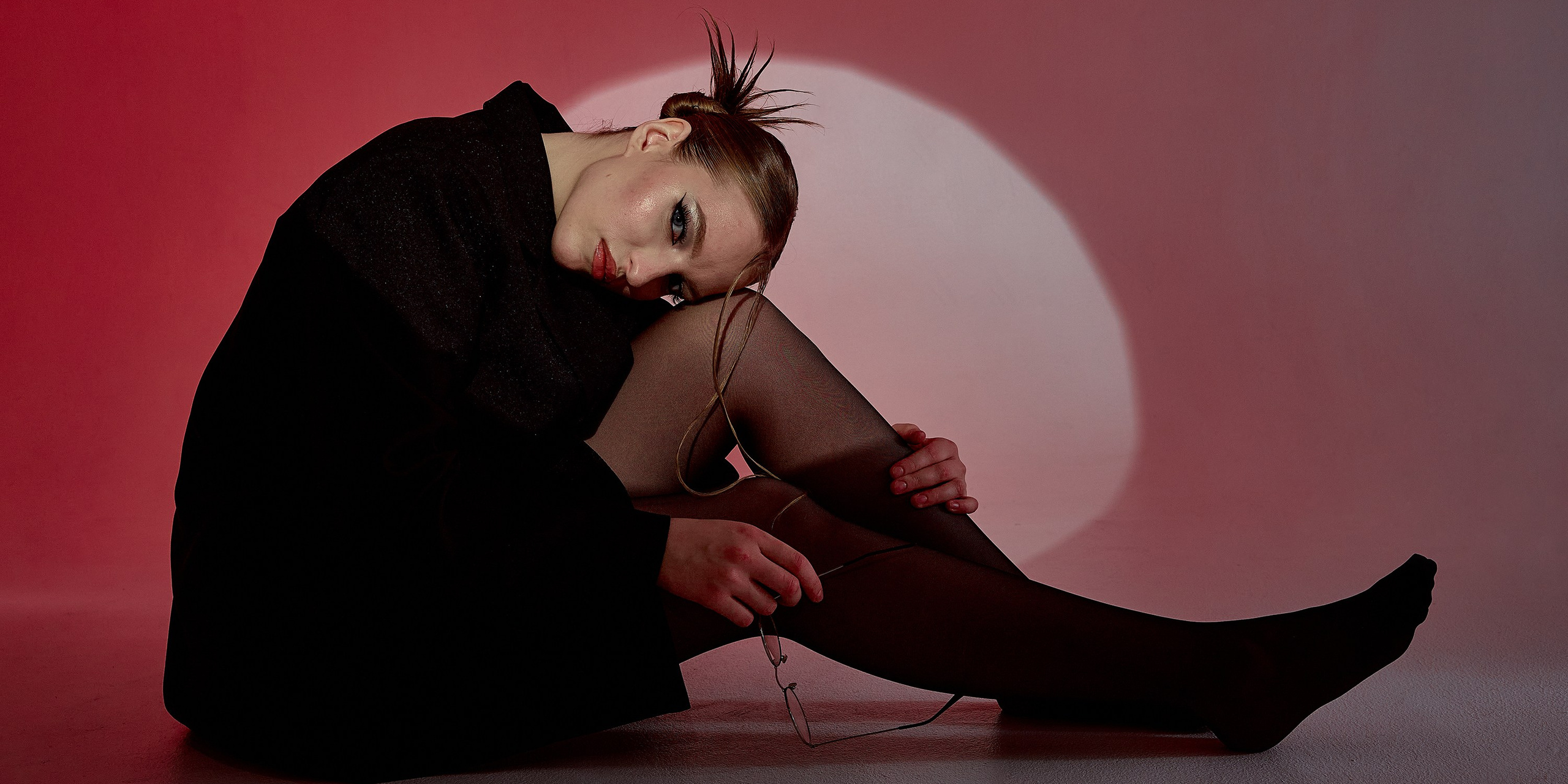 Инна, студия