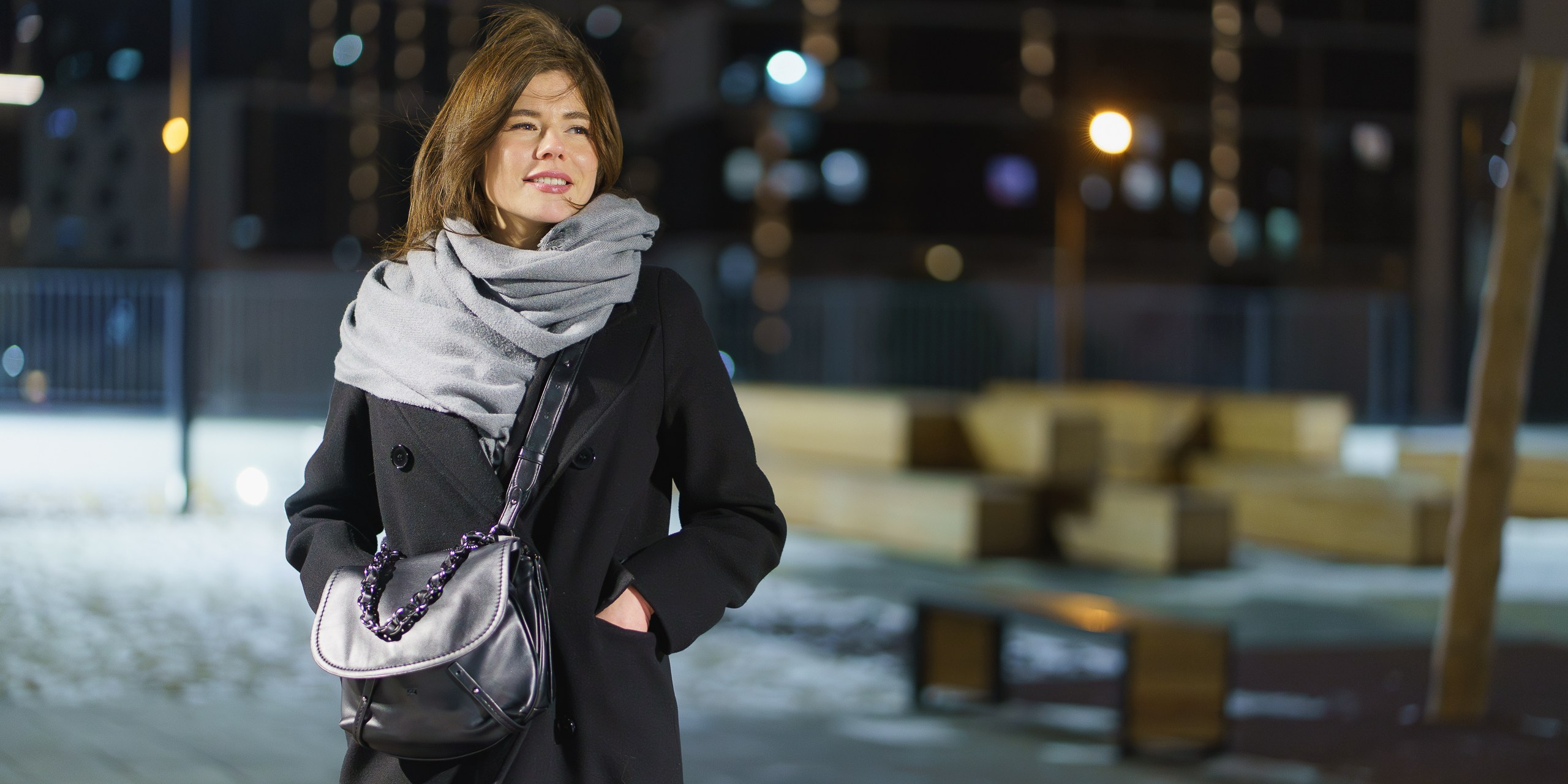 Прогулочная фотосессия. В пальто и шляпе