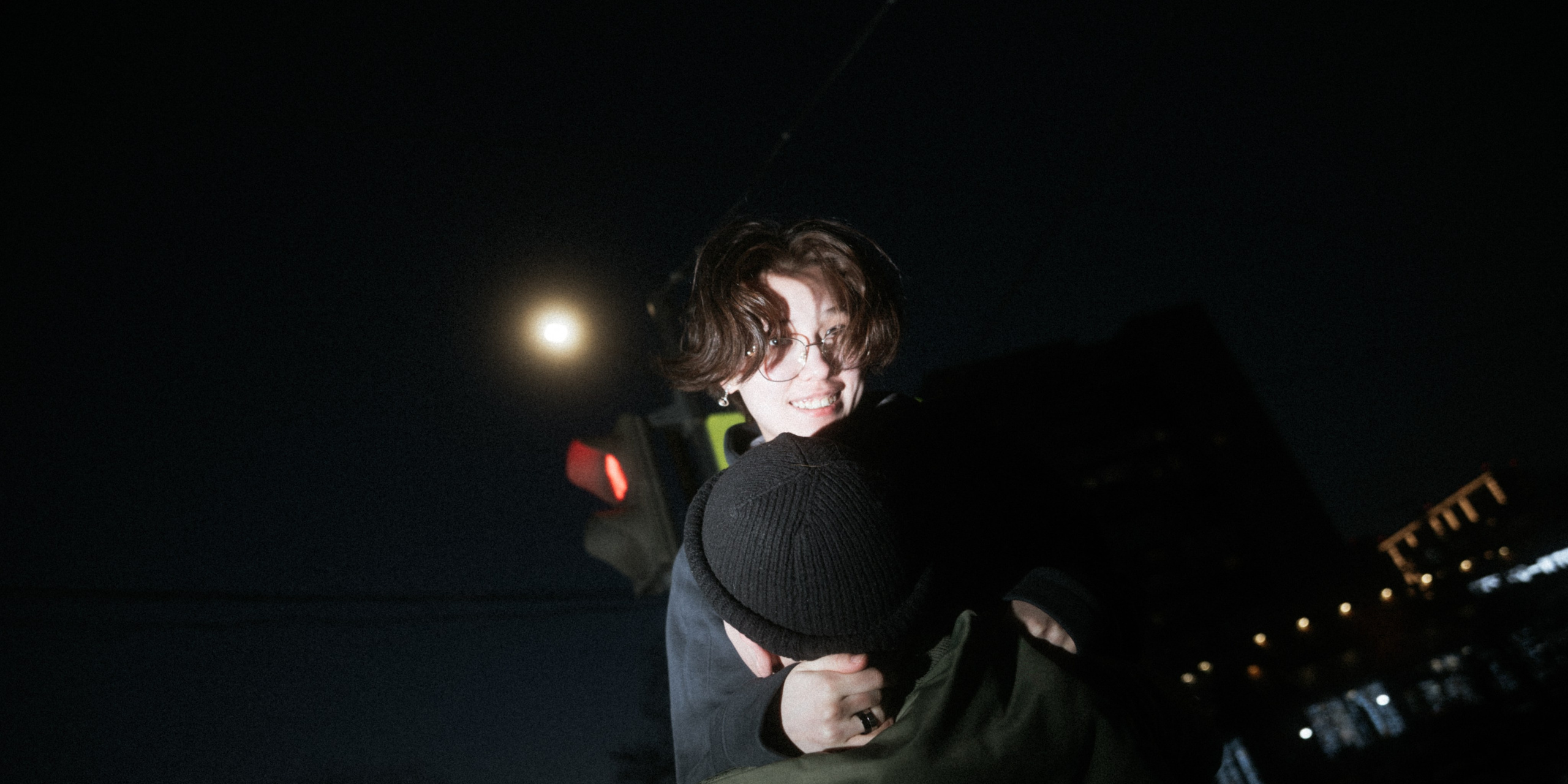 На улице, двое. Свадебное видео в Иваново и России