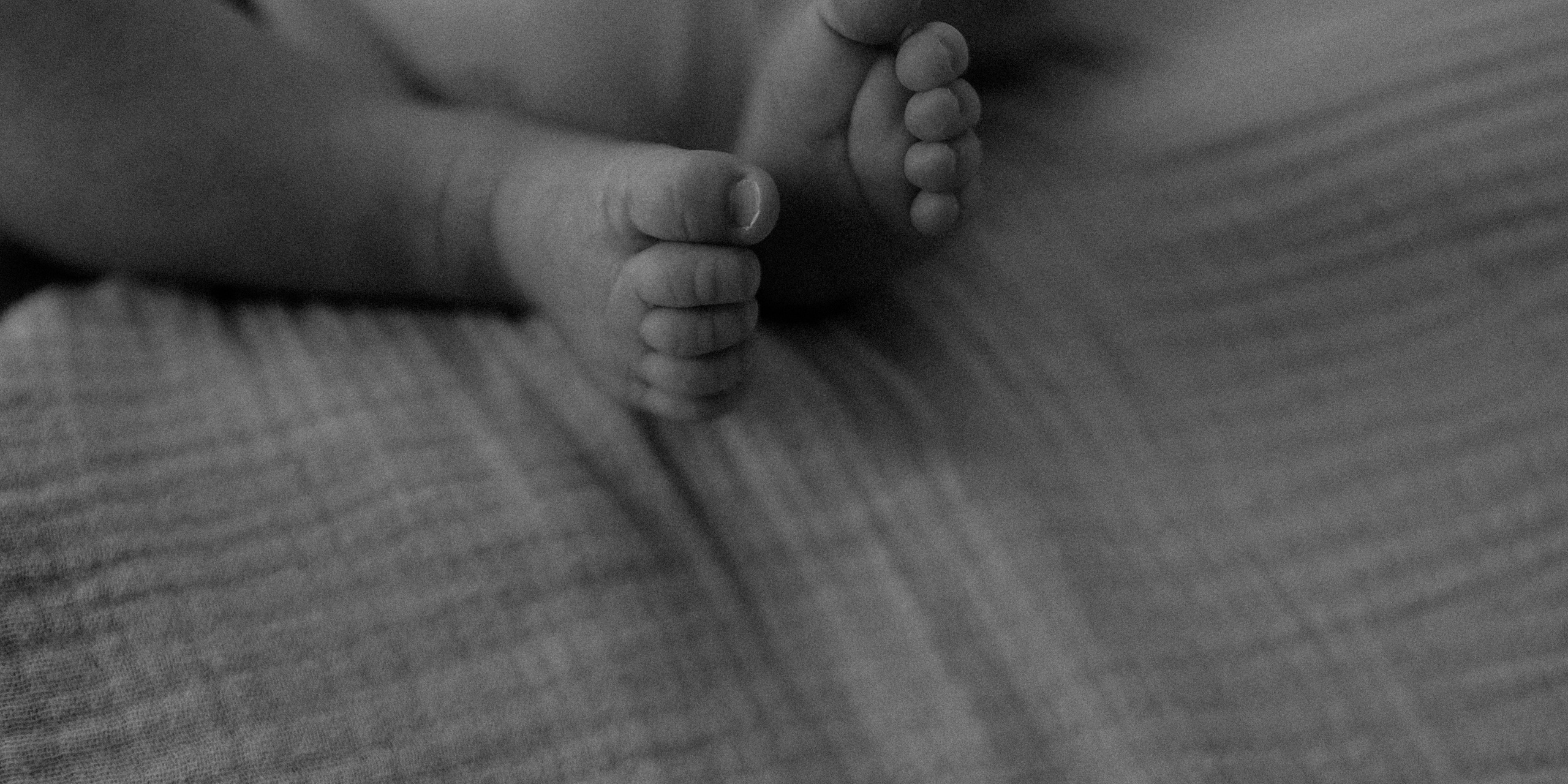 Домашняя семейная съёмка сестер