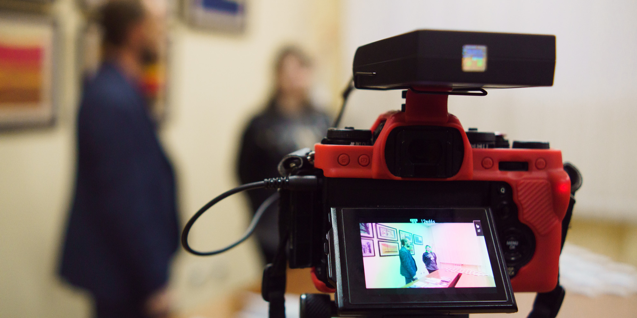 Презентация книг и розыгрыш.