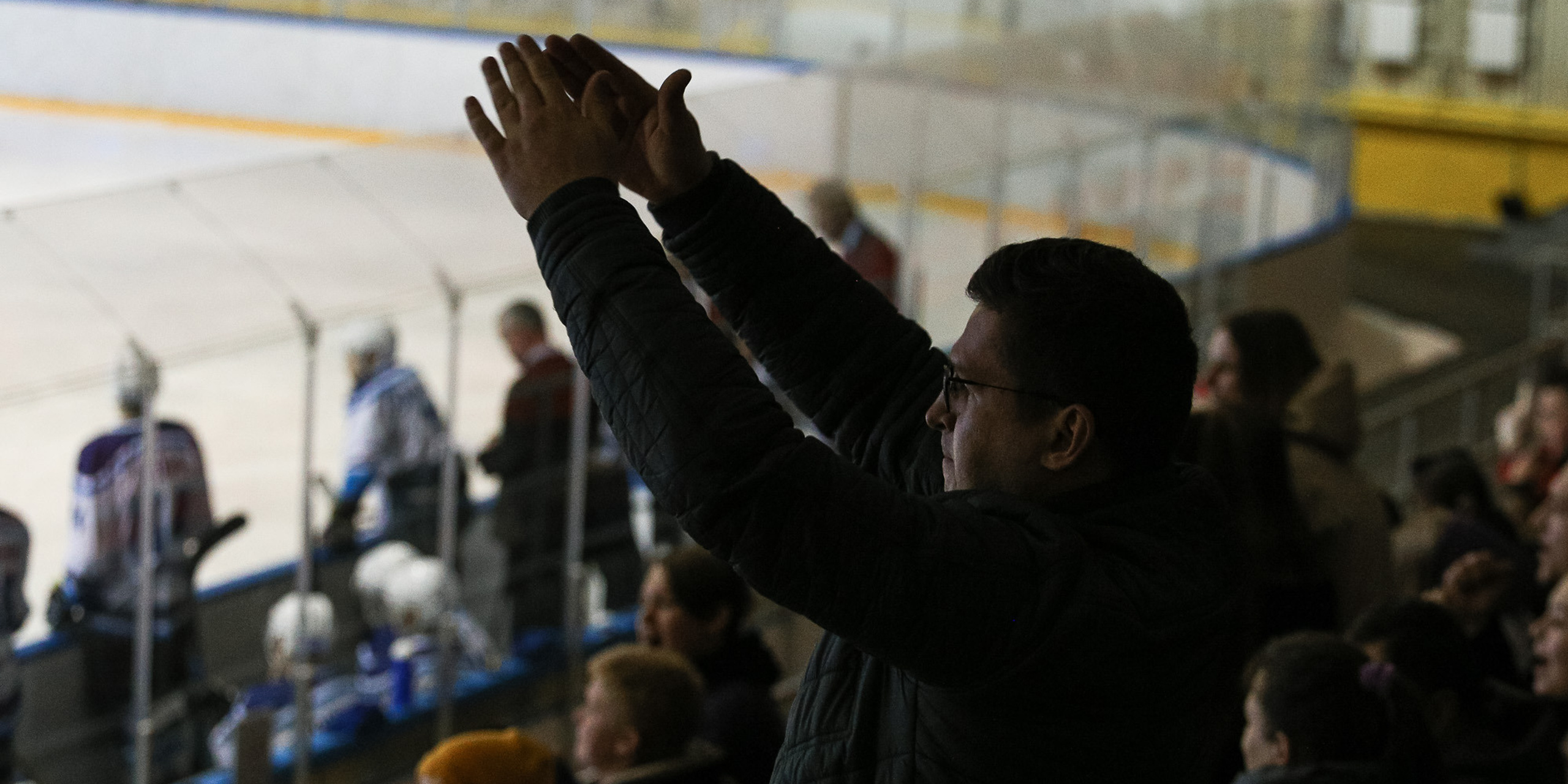 Хоккей. Молодежная лига.