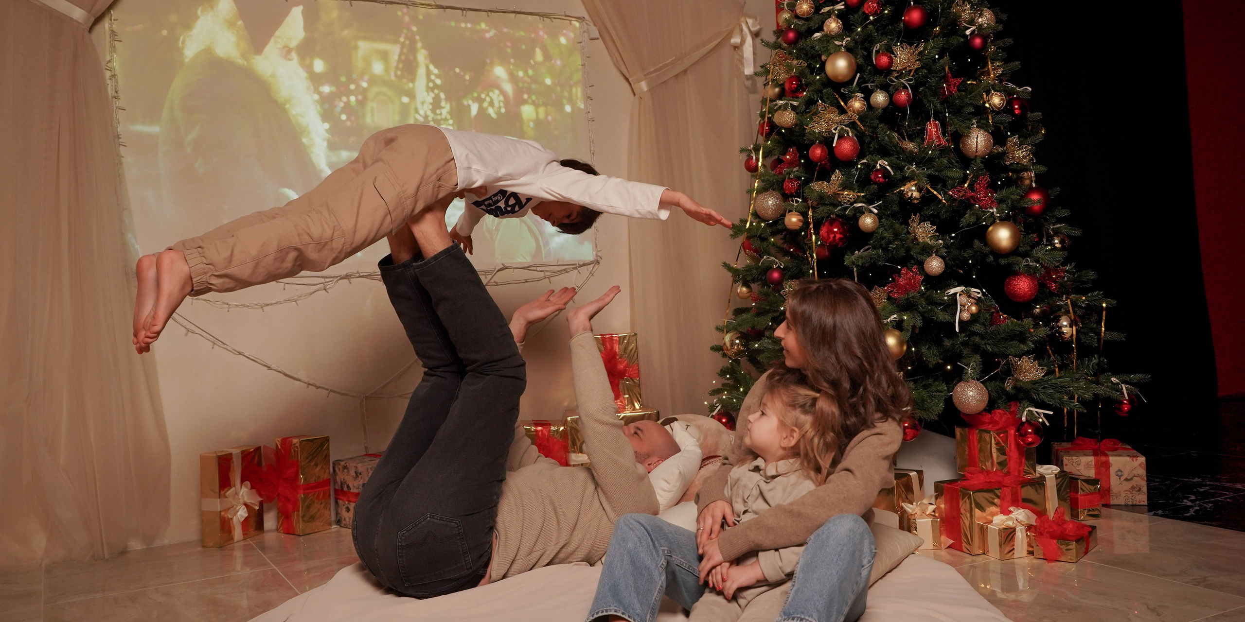 Илюнины — новогодняя фотосессия