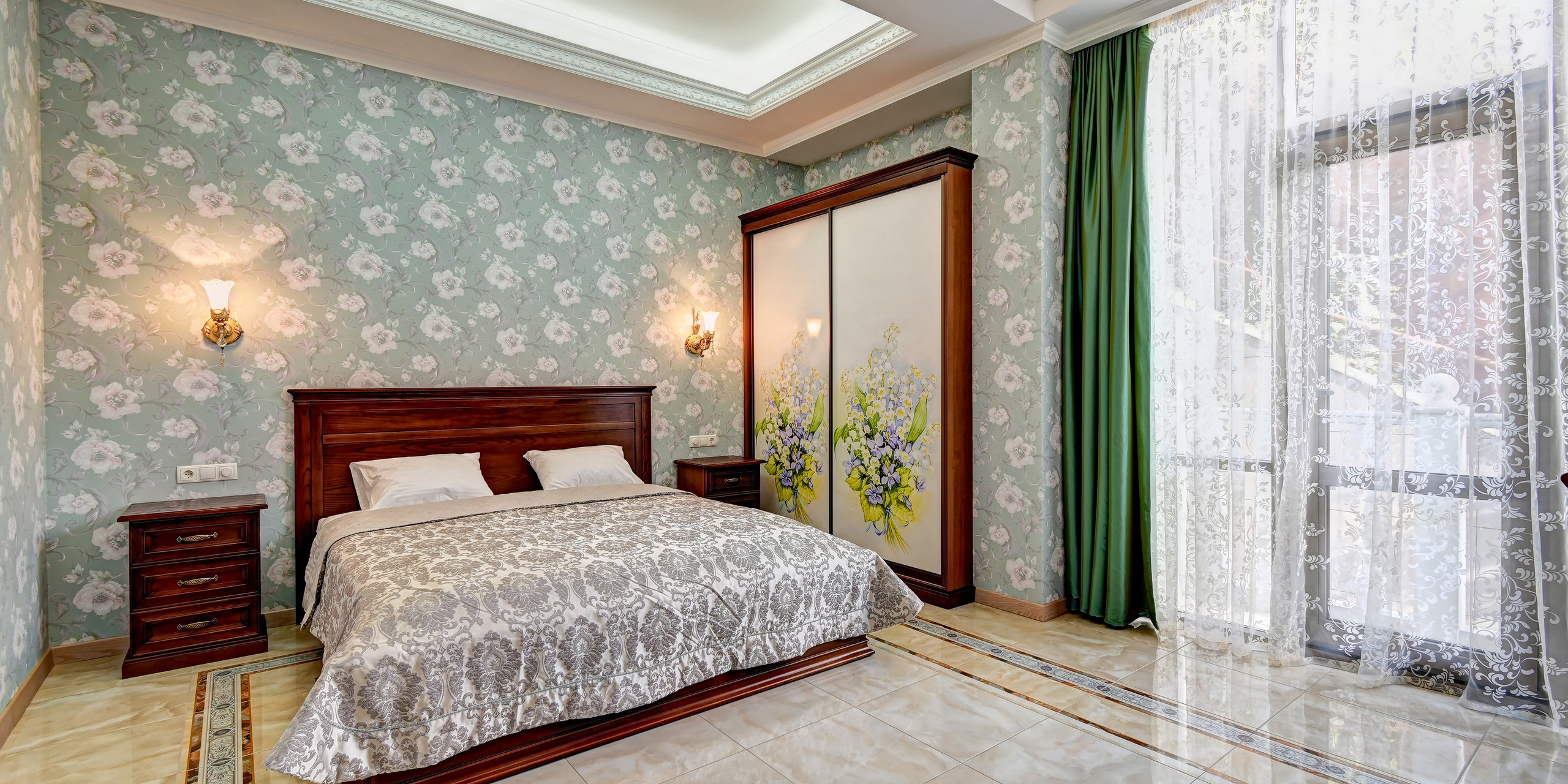 Отель в Лазаревском