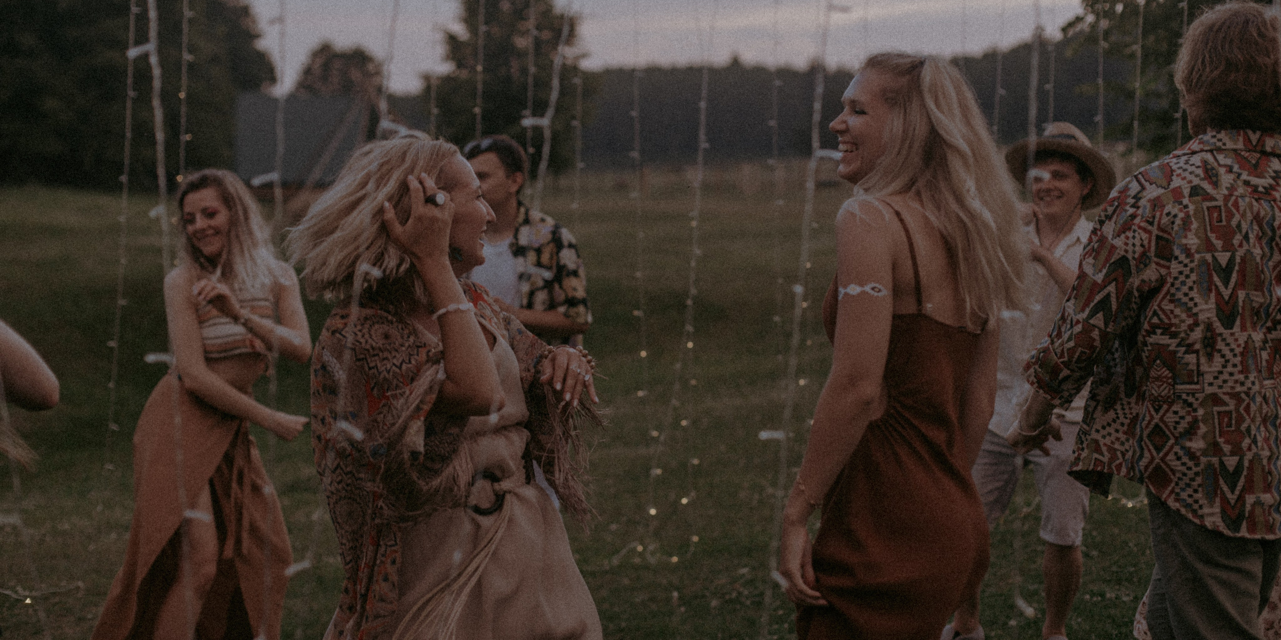 Хиппи Любовь Пёсики | Москва