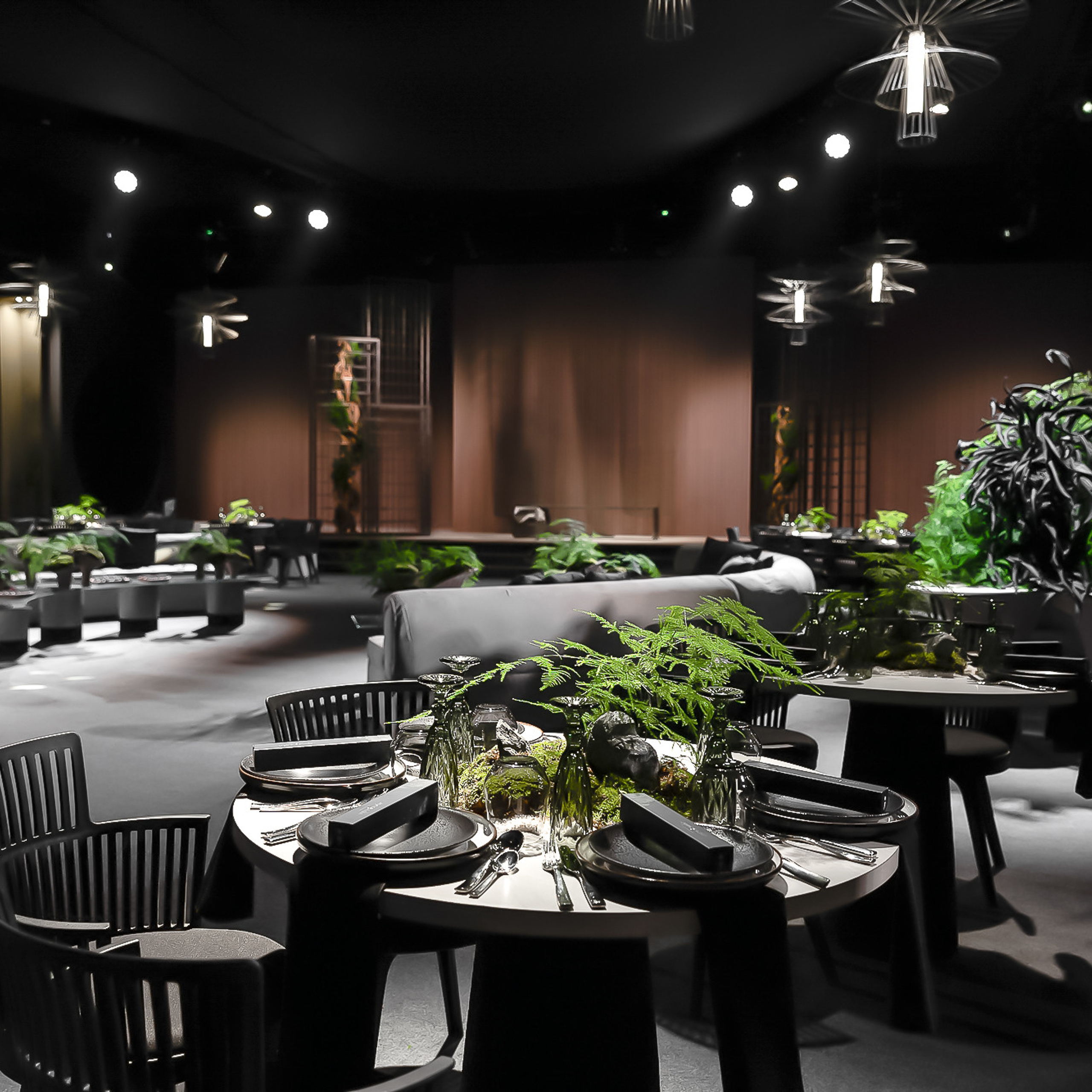 restaurant decorations