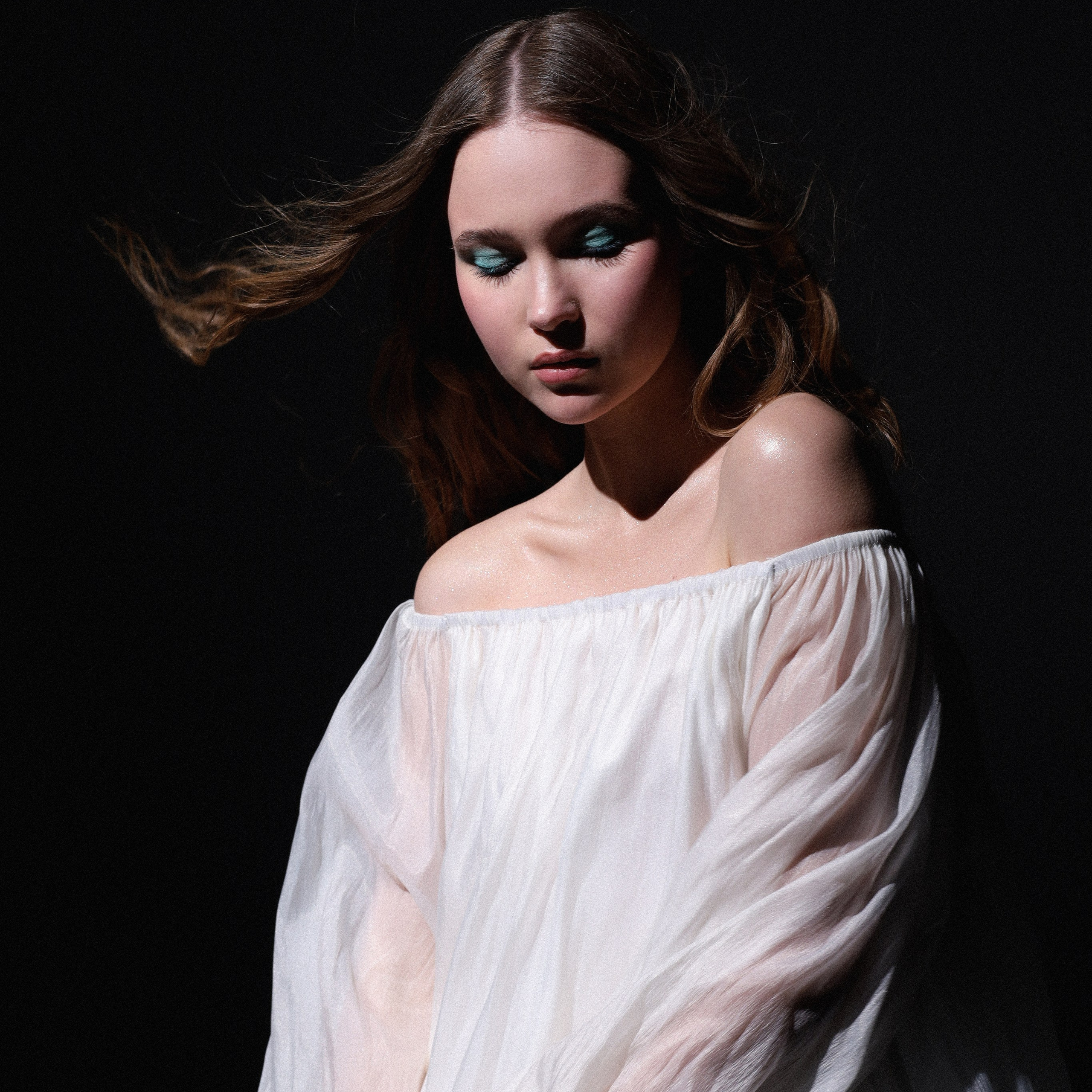 ЖЕНСКИЙ ПОРТРЕТ