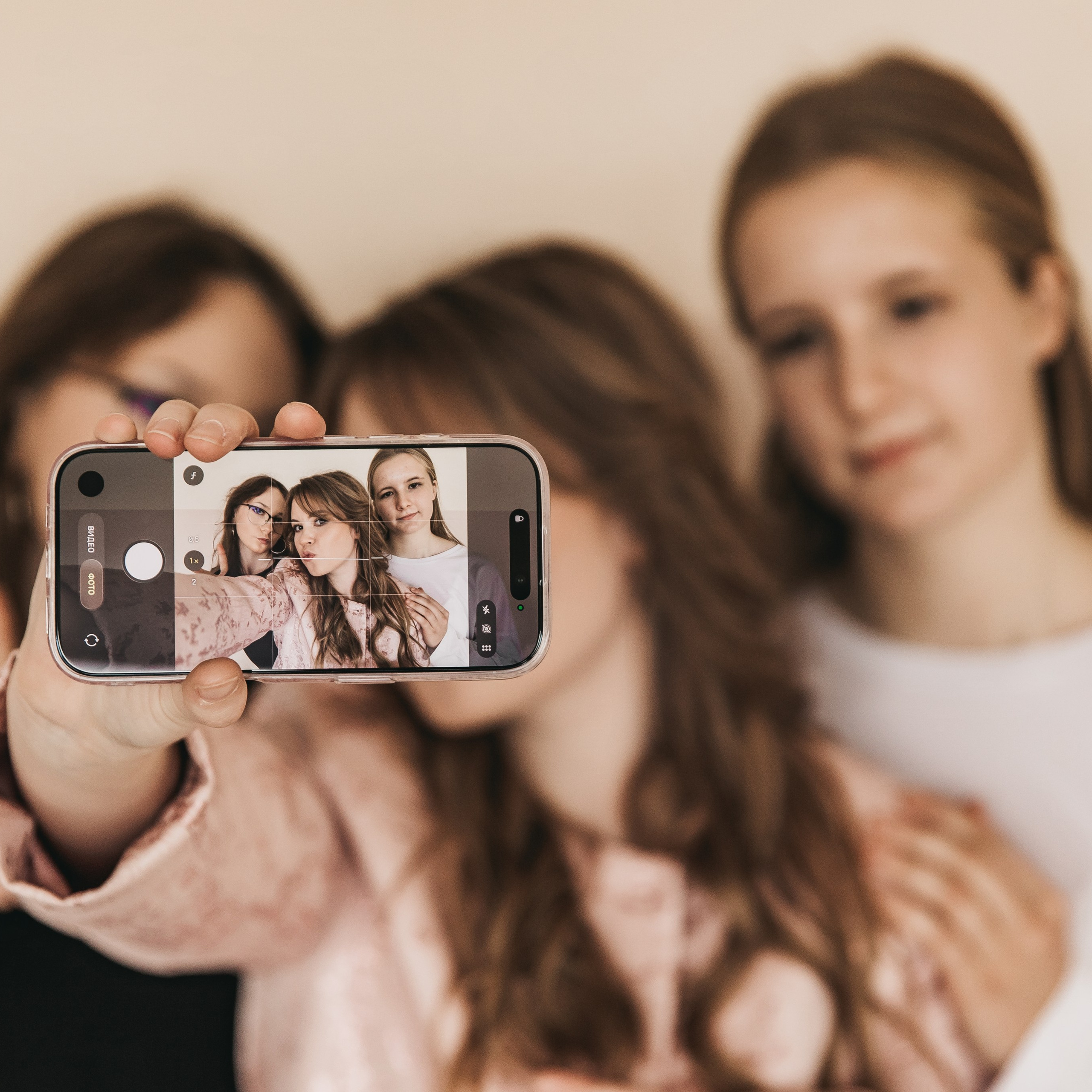 Школьная фотосъемка в Иваново. Фотокниги и выпускные альбомы в Иваново
