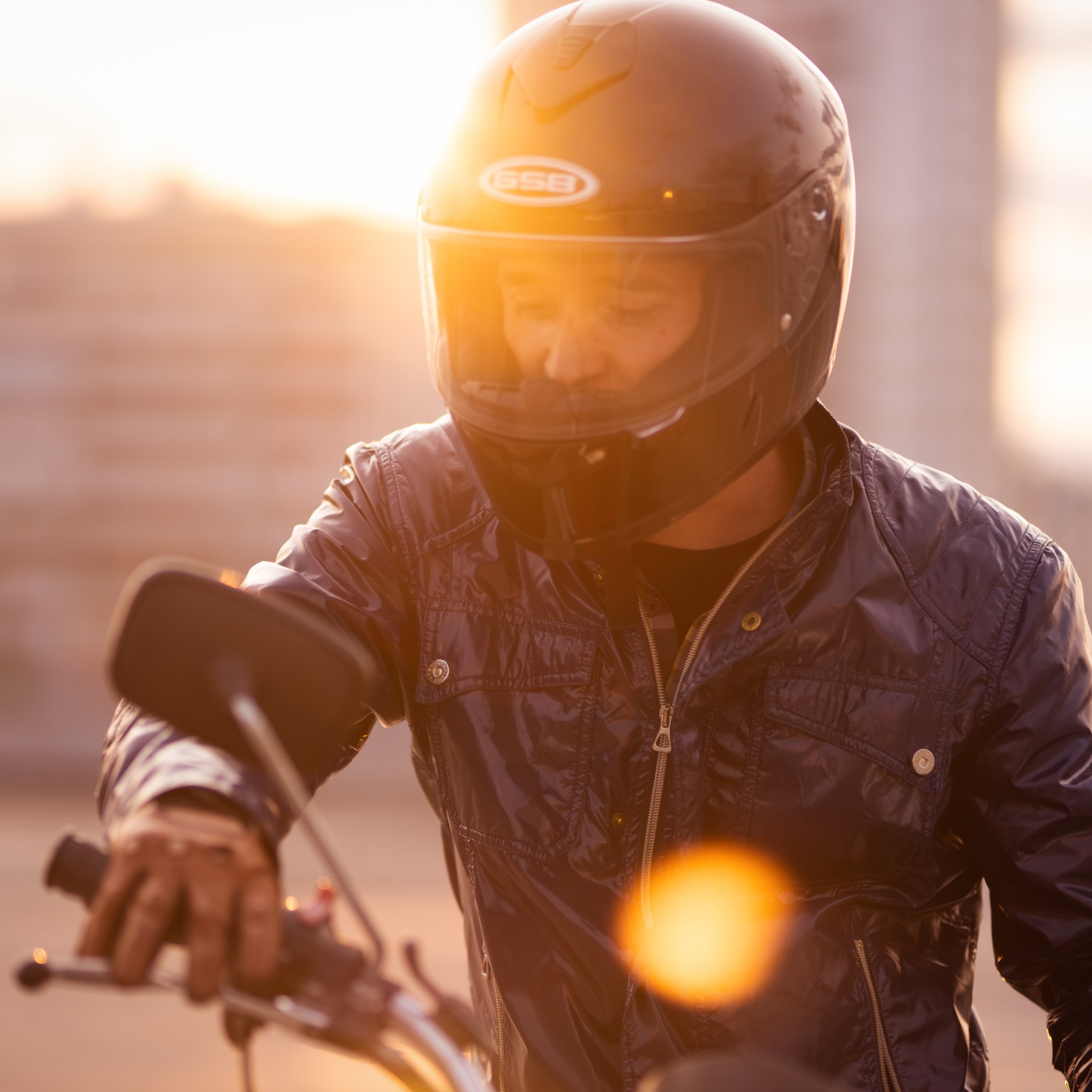 Виталий, фотосет с&nbsp;мото