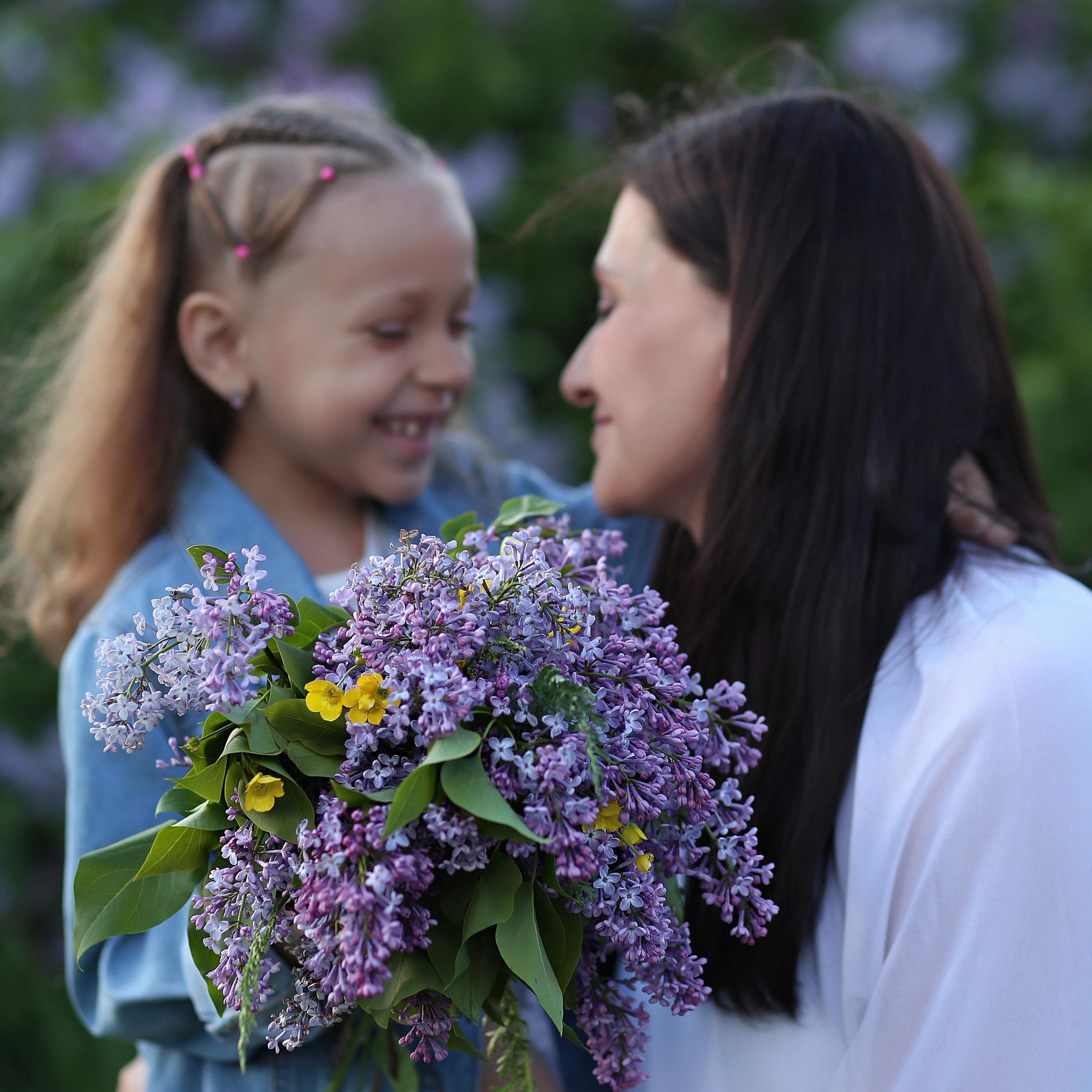 Сирень и улыбки