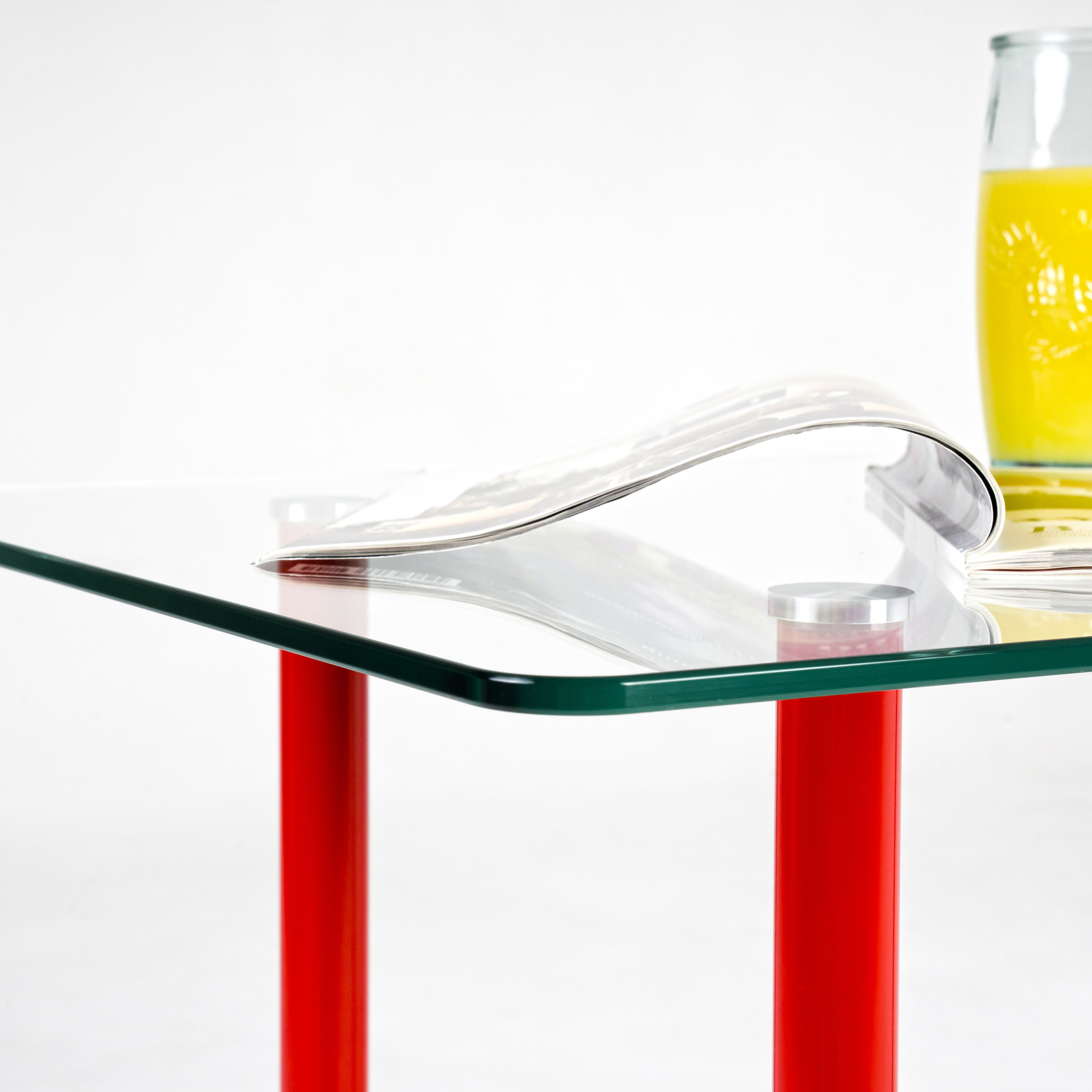 Стеклобург — стеклянные столы