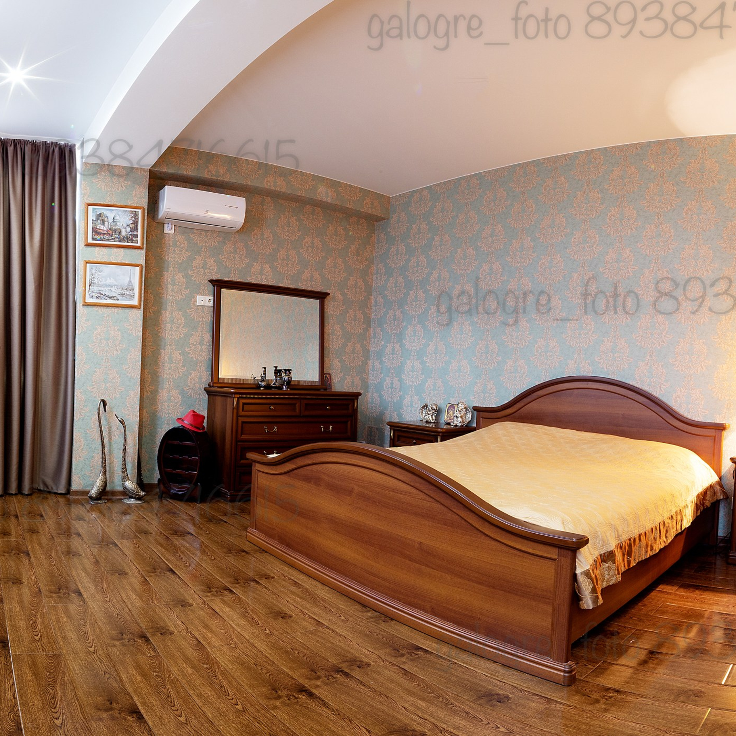 Недвижимость. RetroChic Фото