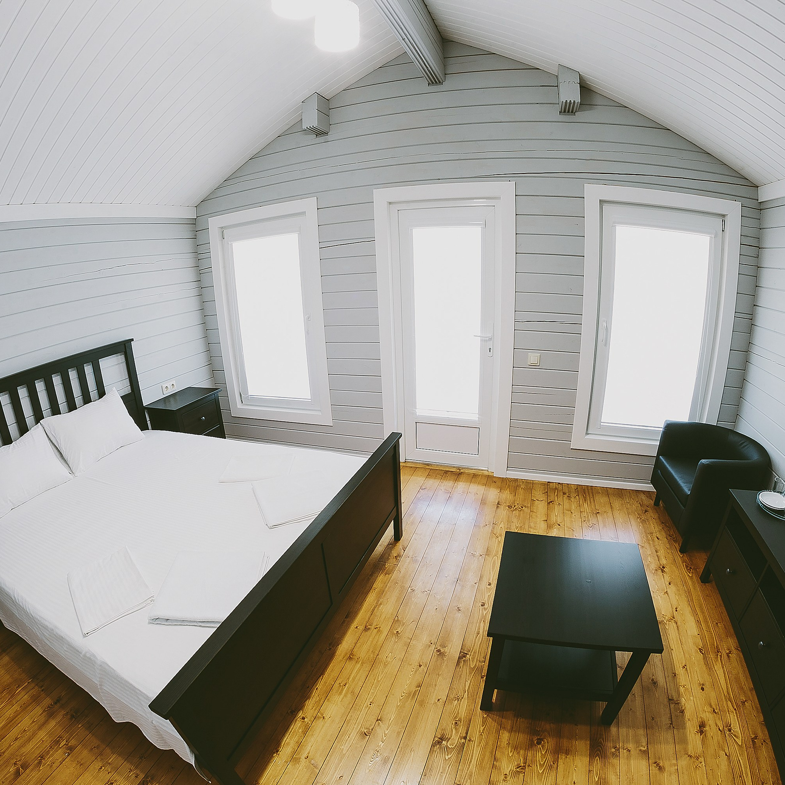 Недвижимость. RetroChic Фото