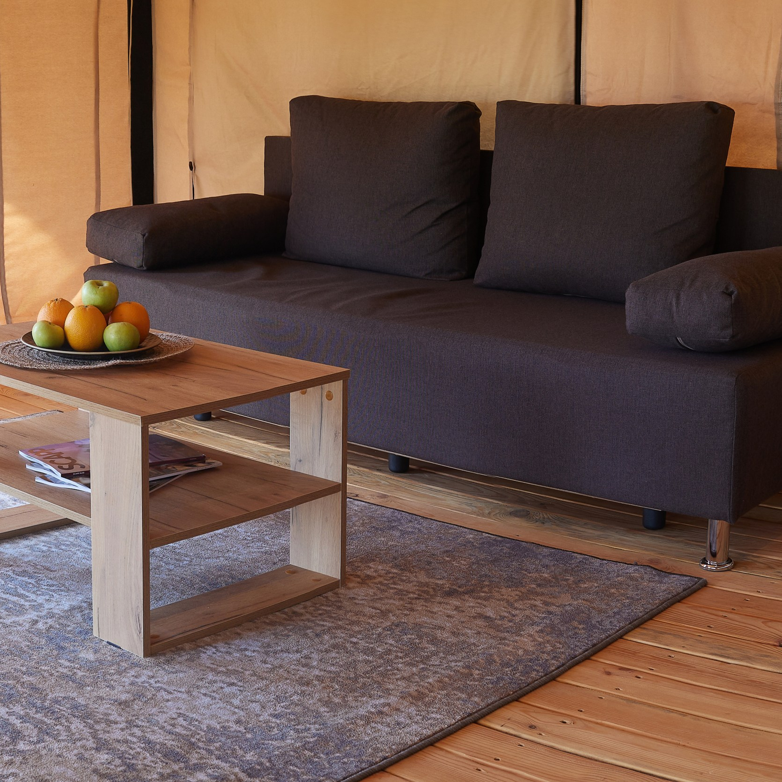 Недвижимость. RetroChic Фото