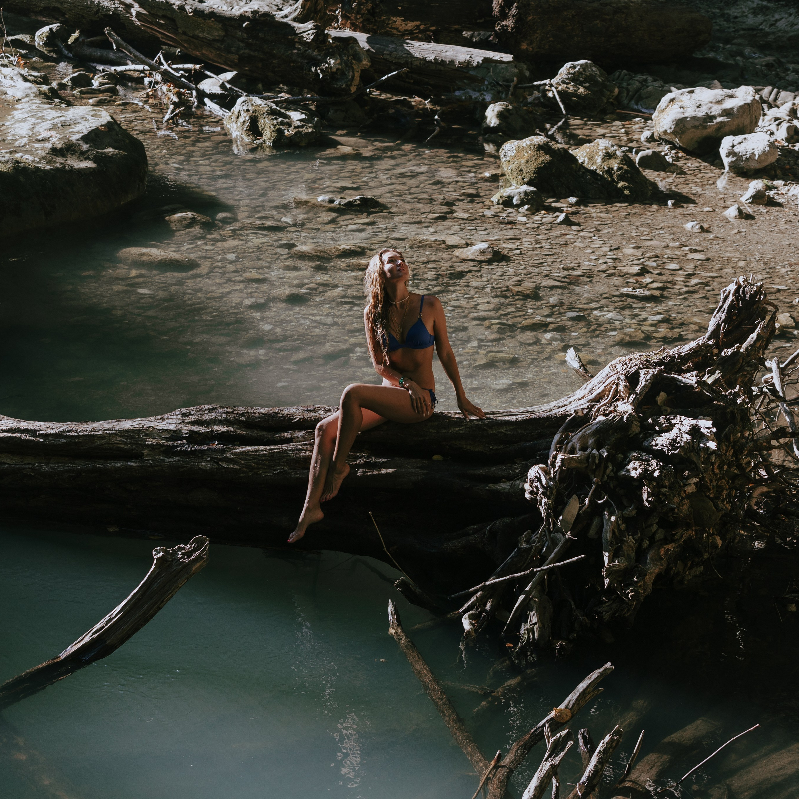 Водопад Пасть дракона 8т.