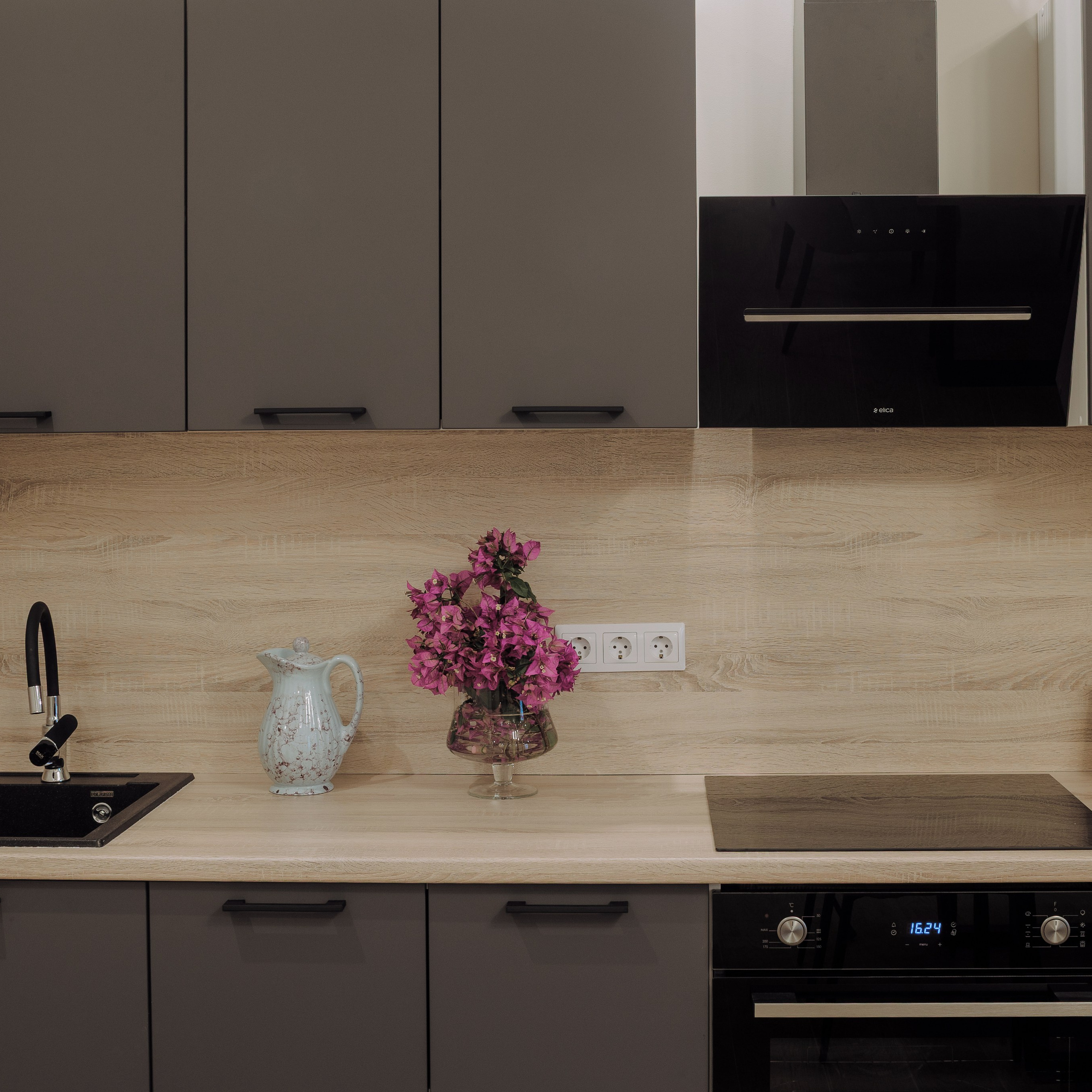 Недвижимость. RetroChic Фото