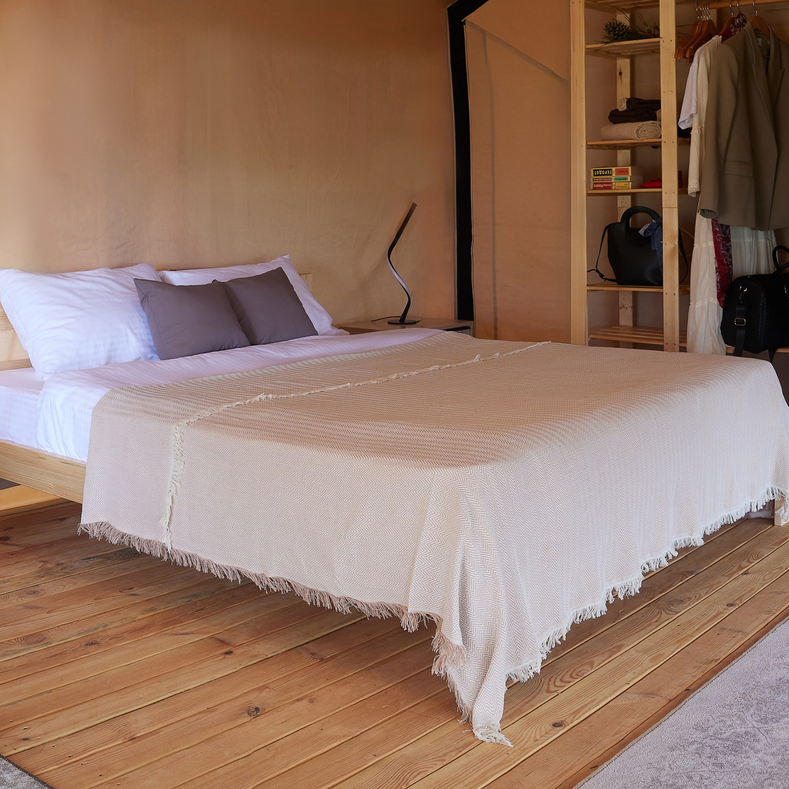 Недвижимость. RetroChic Фото