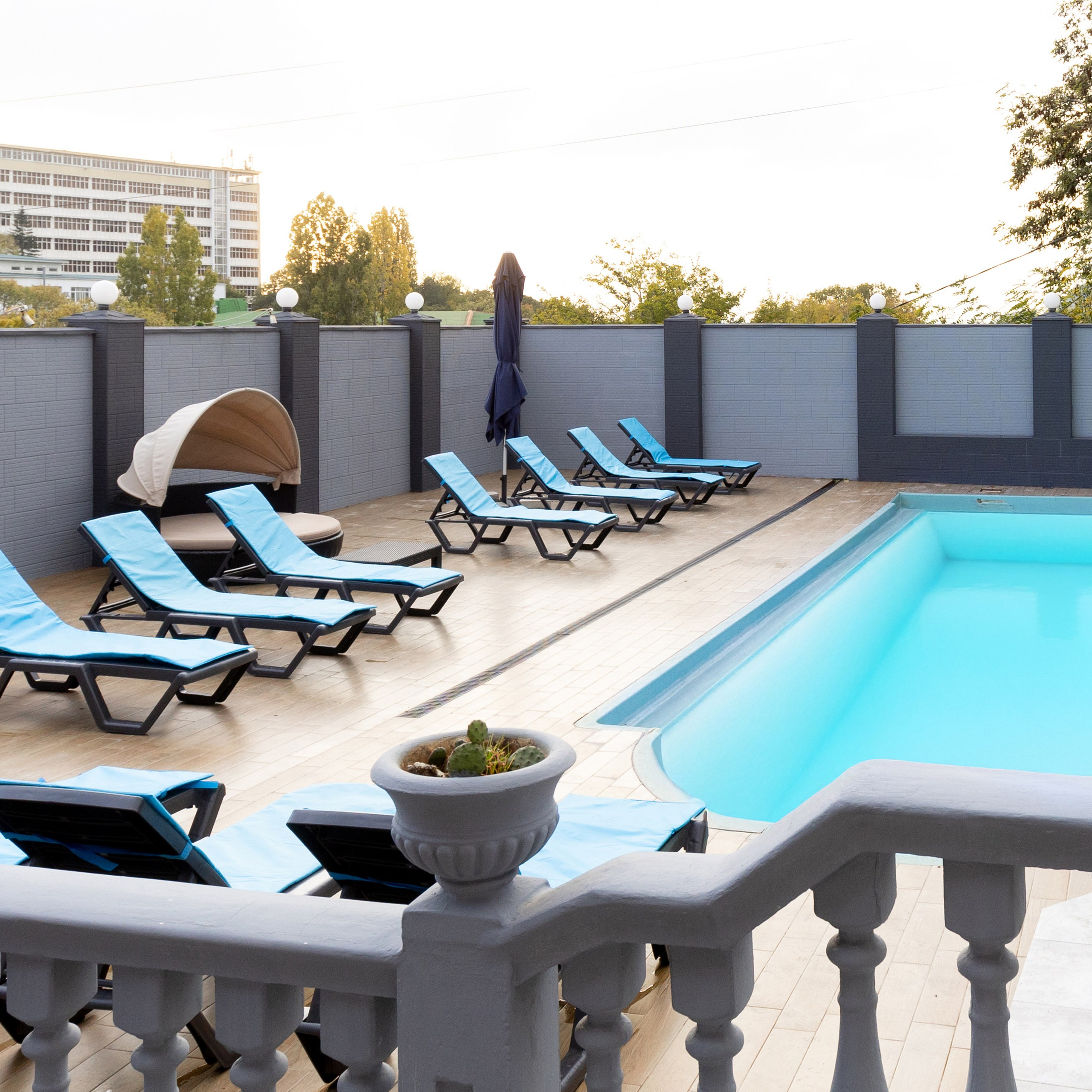 Недвижимость. RetroChic Фото