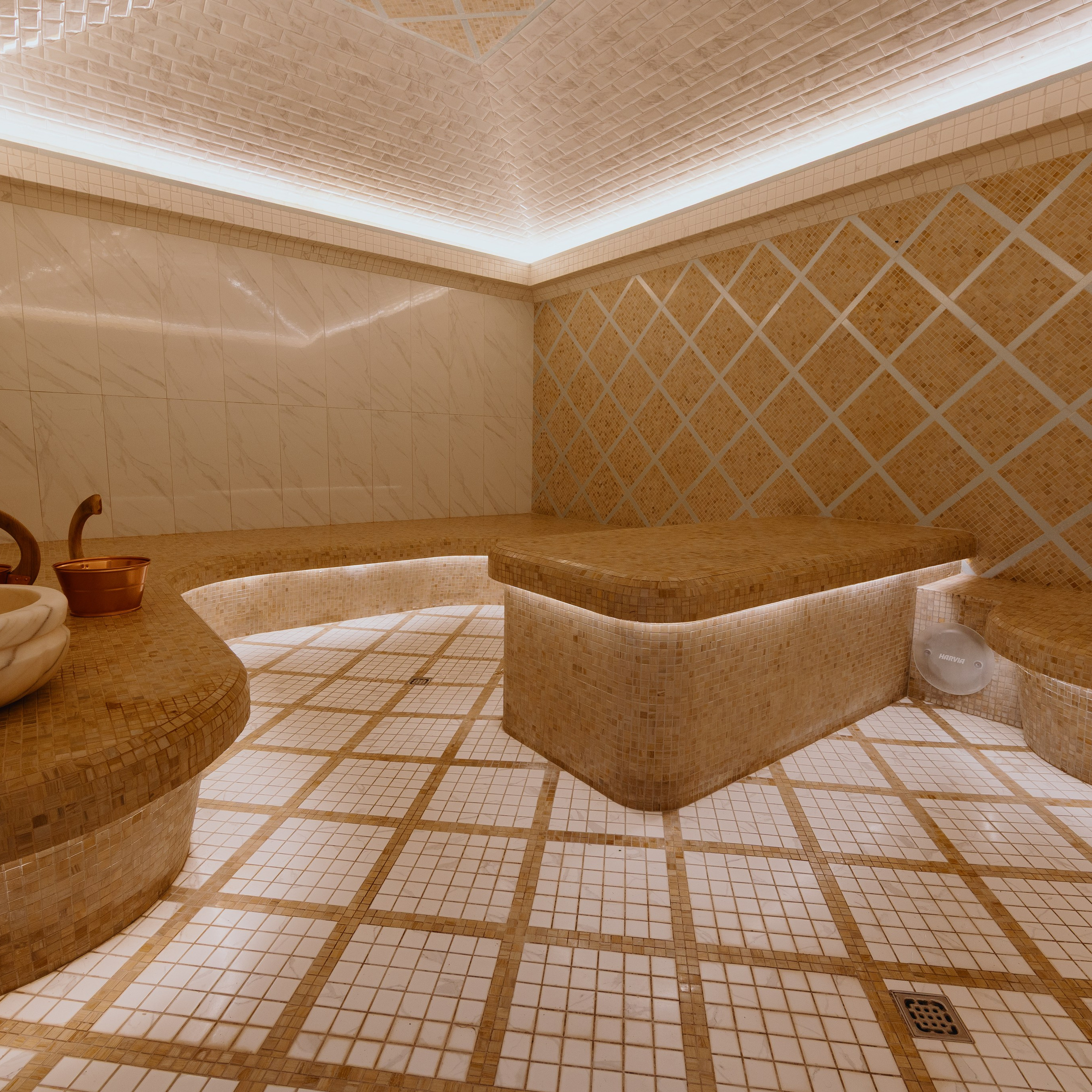 Мед Клиника в Пицунде. RetroChic Фото