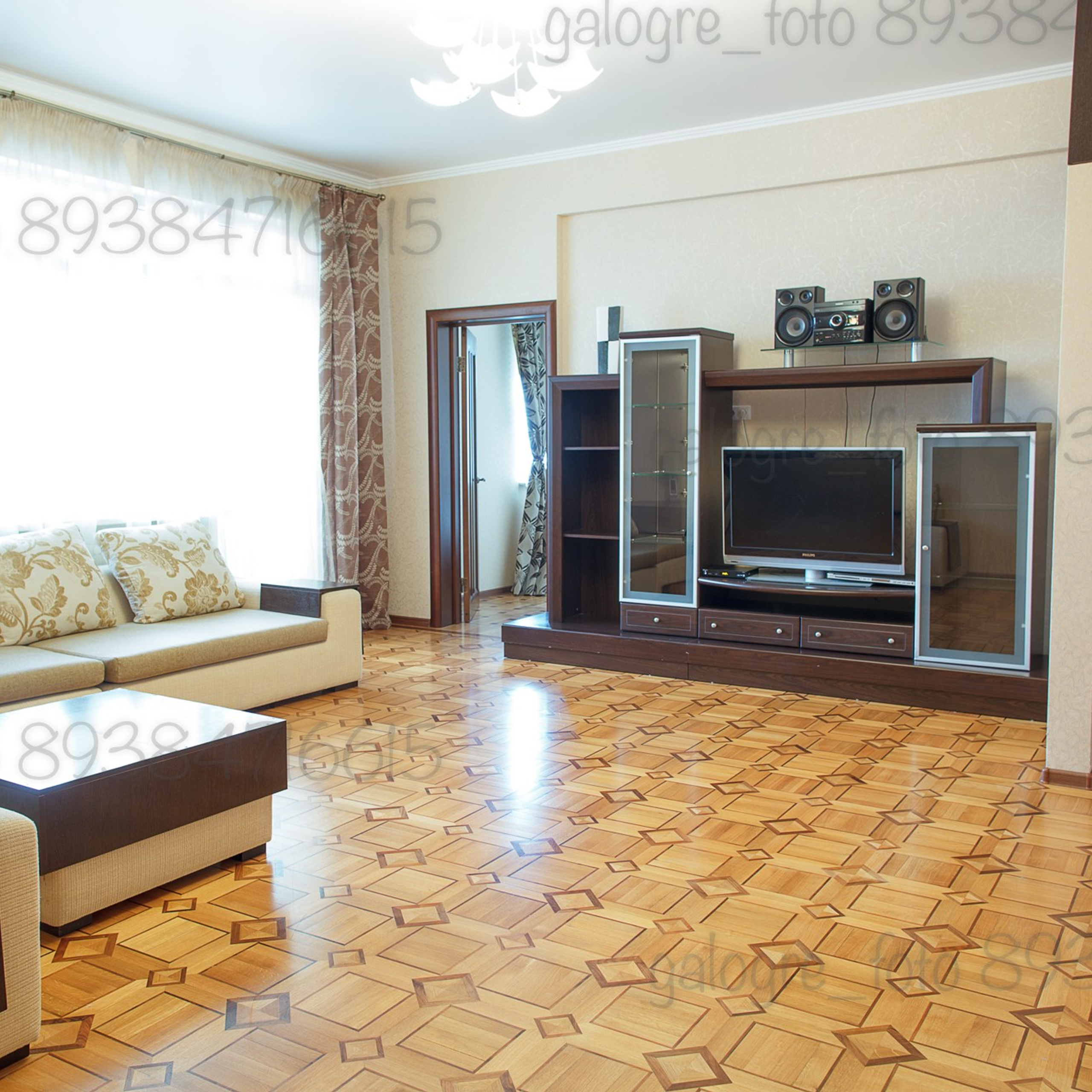 Недвижимость. RetroChic Фото